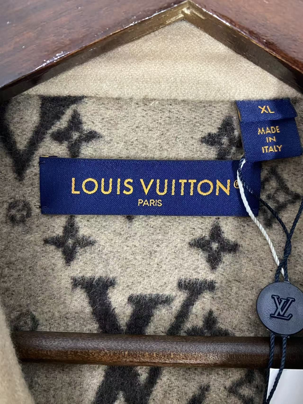 Louis Vuitton Stylish Beige Lightweight Jacket Size US XL / EU 56 / 4 - 3 Thumbnail