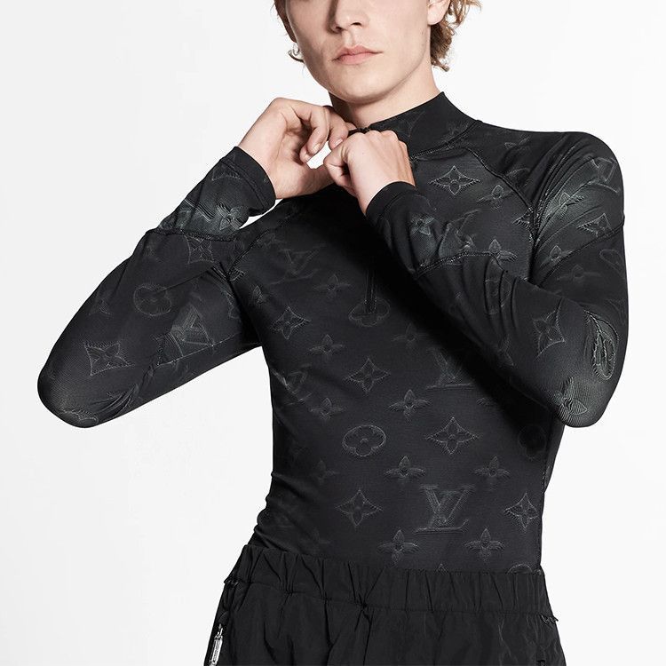 Louis Vuitton Monogram Half Zip Long Sleeve T-Shirt Size US M / EU 48-50 / 2 - 6 Thumbnail