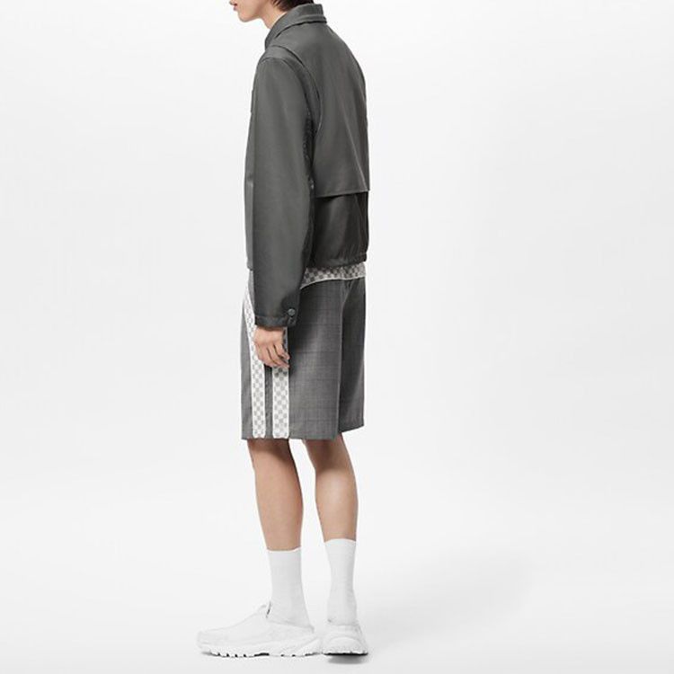 Louis Vuitton Gray Leather Logo Jacket in Size M Size US M / EU 48-50 / 2 - 13 Thumbnail
