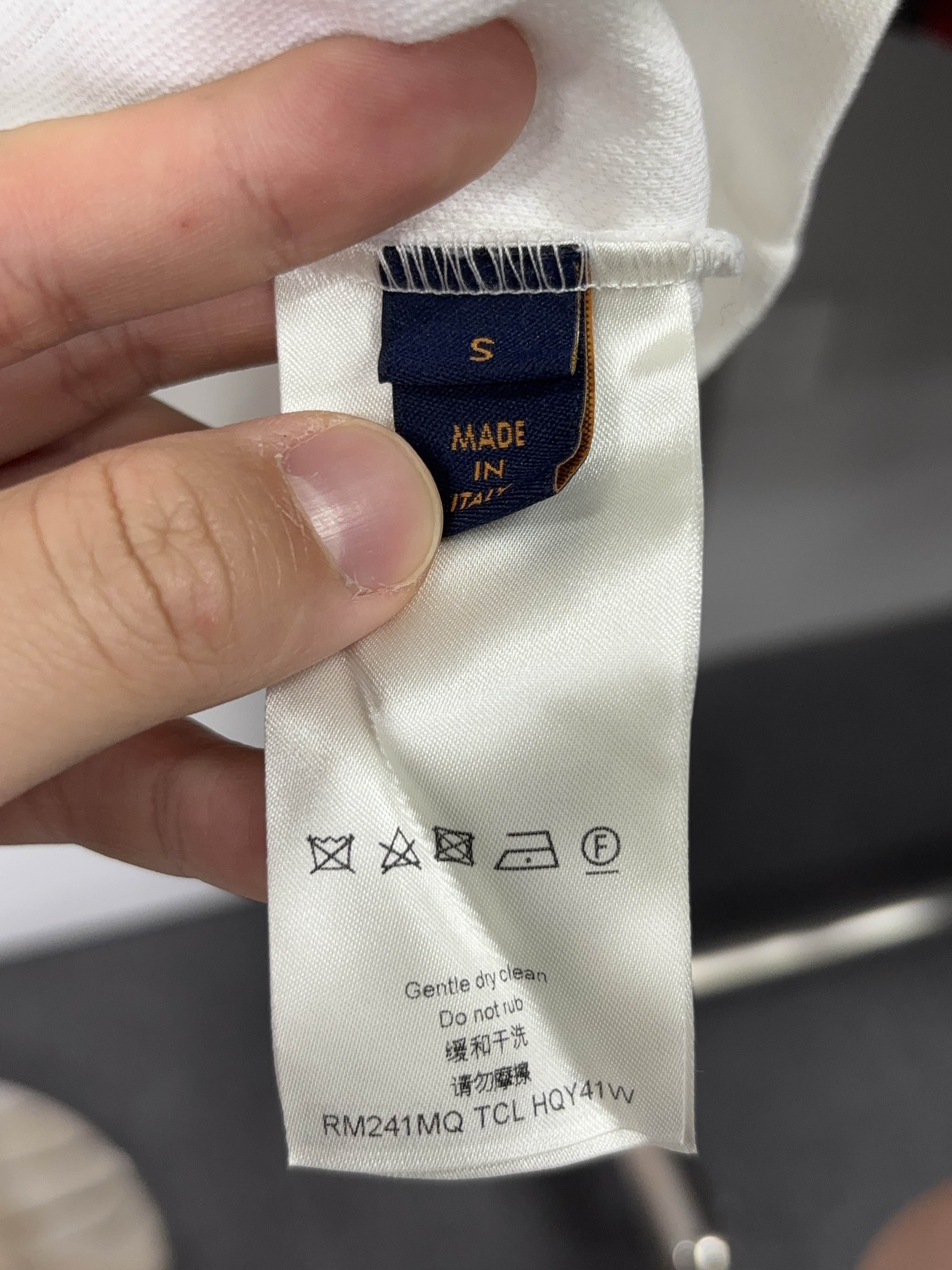 Louis Vuitton Monogram Pocket T-Shirt in White Size US S / EU 44-46 / 1 - 4 Thumbnail