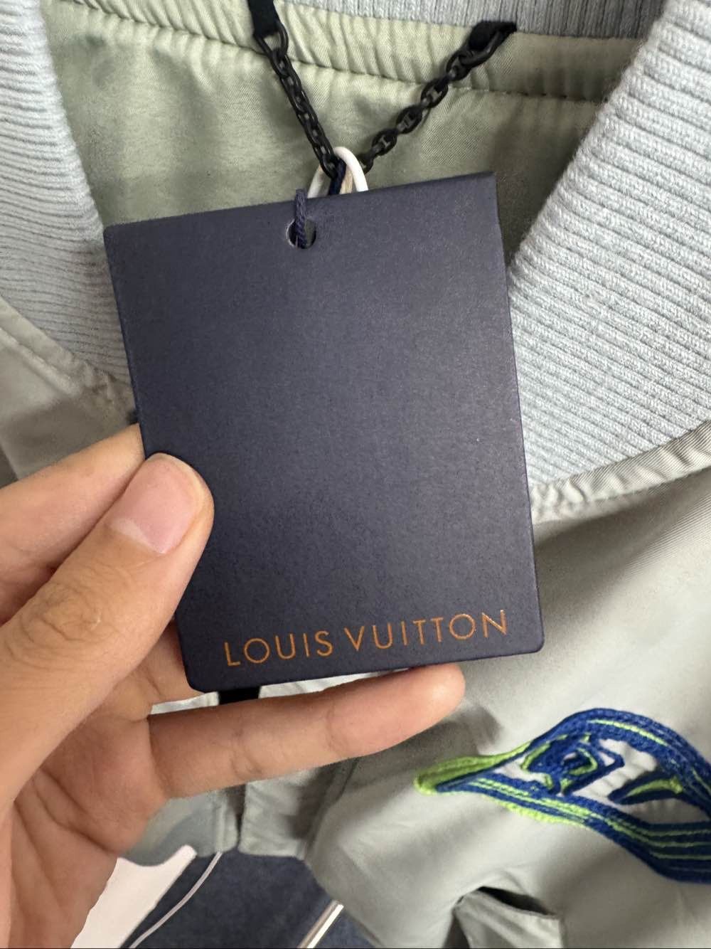 Louis Vuitton Logo Embroidered Bomber Jacket in Green Size US M / EU 48-50 / 2 - 5 Thumbnail