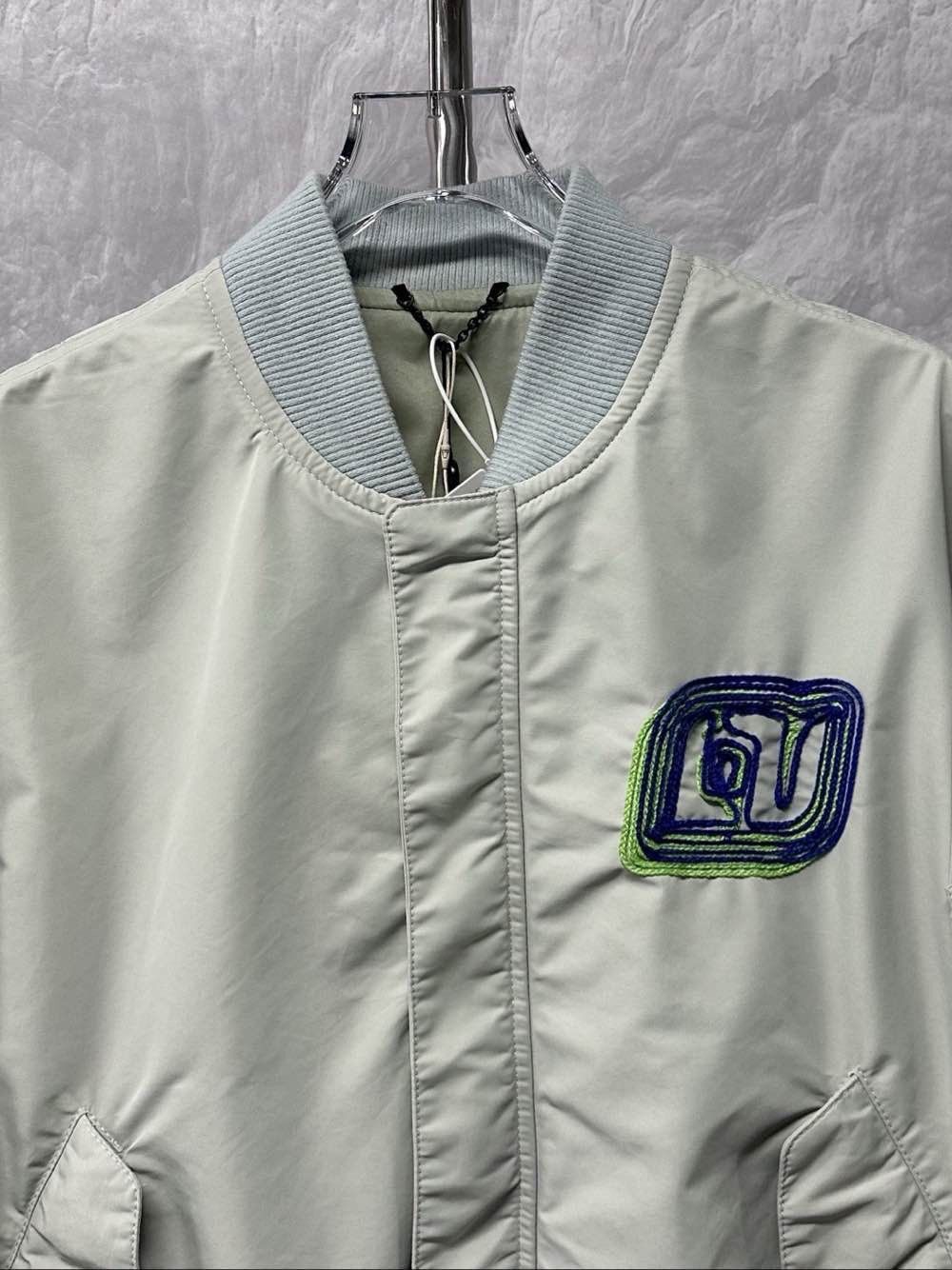Louis Vuitton Logo Embroidered Bomber Jacket in Green Size US M / EU 48-50 / 2 - 11 Thumbnail