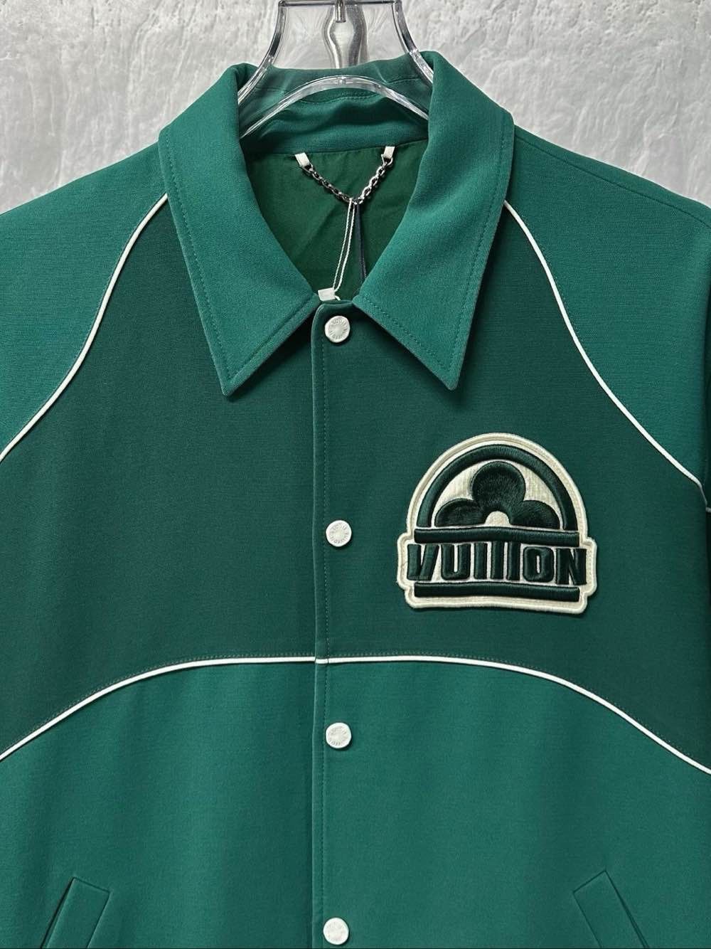 Louis Vuitton Stylish Green Button-Up Light Jacket Size US L / EU 52-54 / 3 - 9 Thumbnail