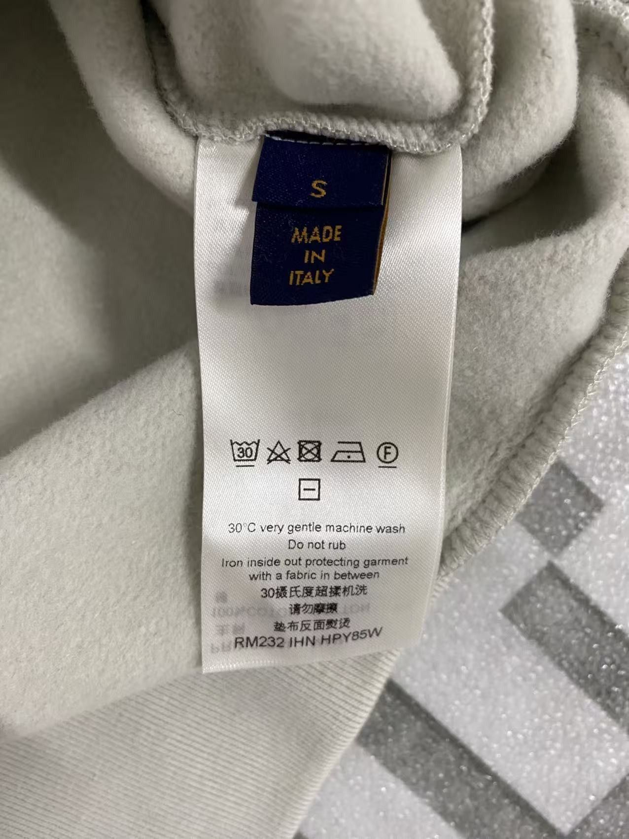 Louis Vuitton Eye Logo Embroidery Sweatshirt in Green Size US S / EU 44-46 / 1 - 4 Thumbnail