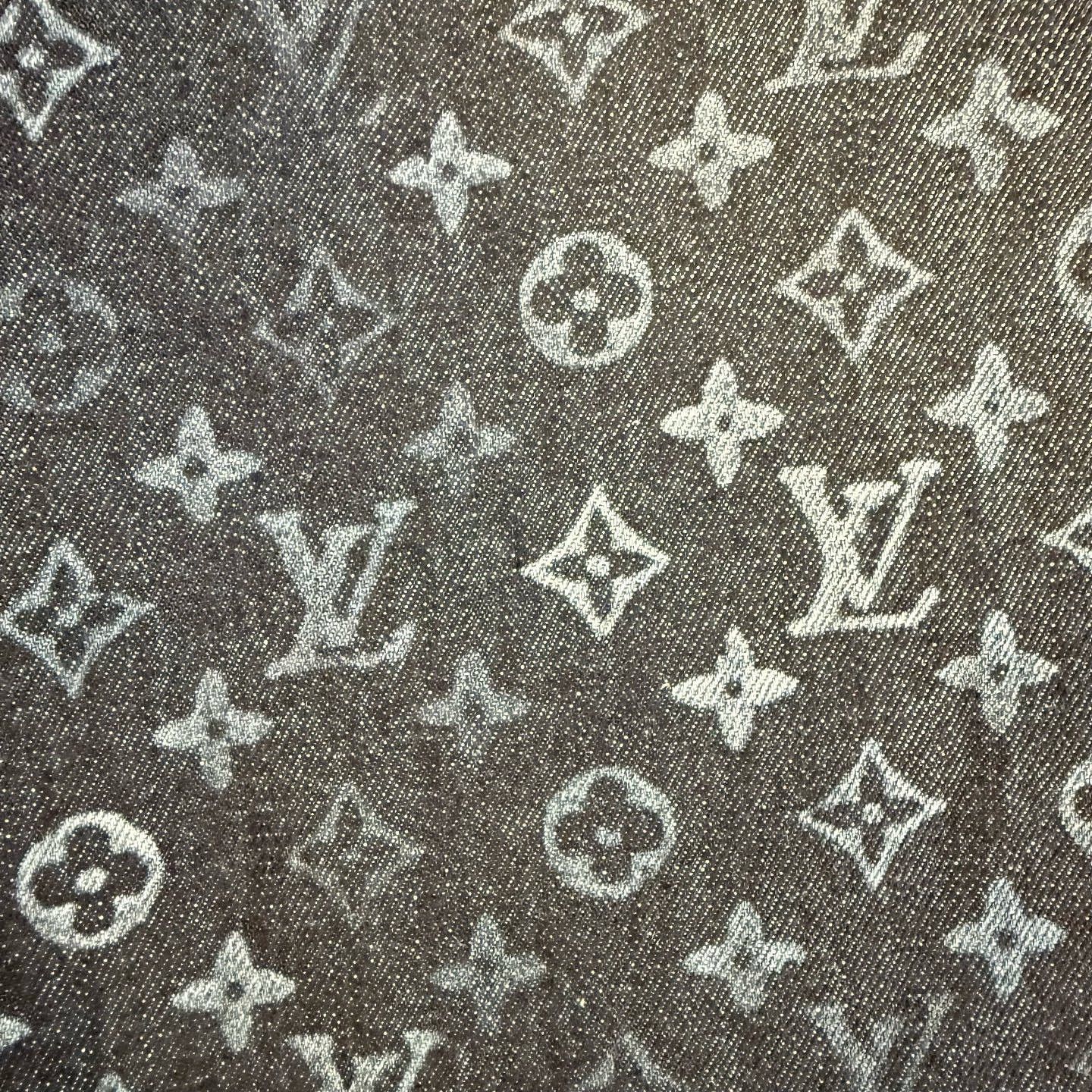 Louis Vuitton Monogram Denim Shorts in Blue Size US 34 / EU 50 - 6 Thumbnail