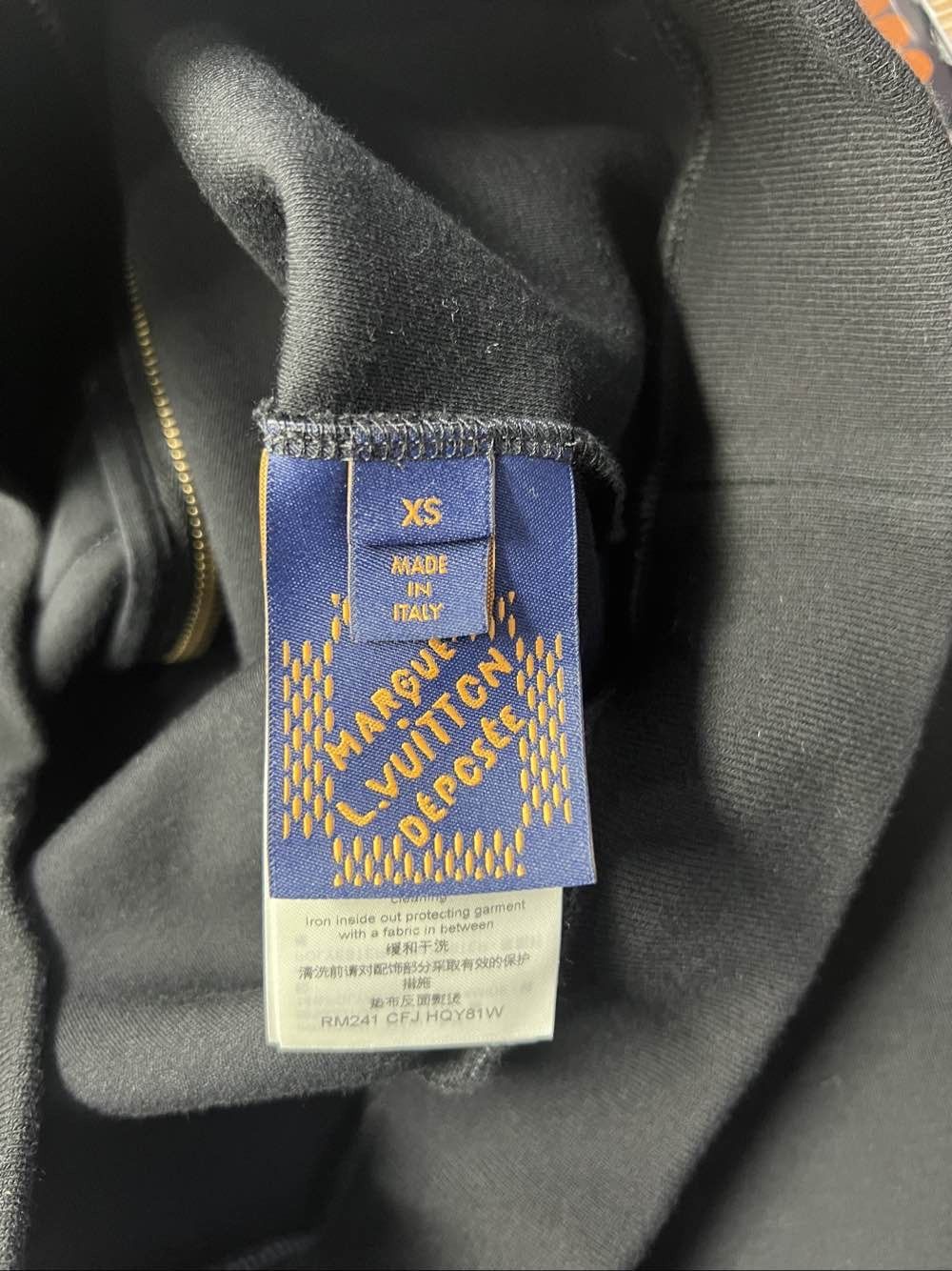 Louis Vuitton Drawstring Hoodie in Black, Size XS Size US XS / EU 42 / 0 - 4 Thumbnail