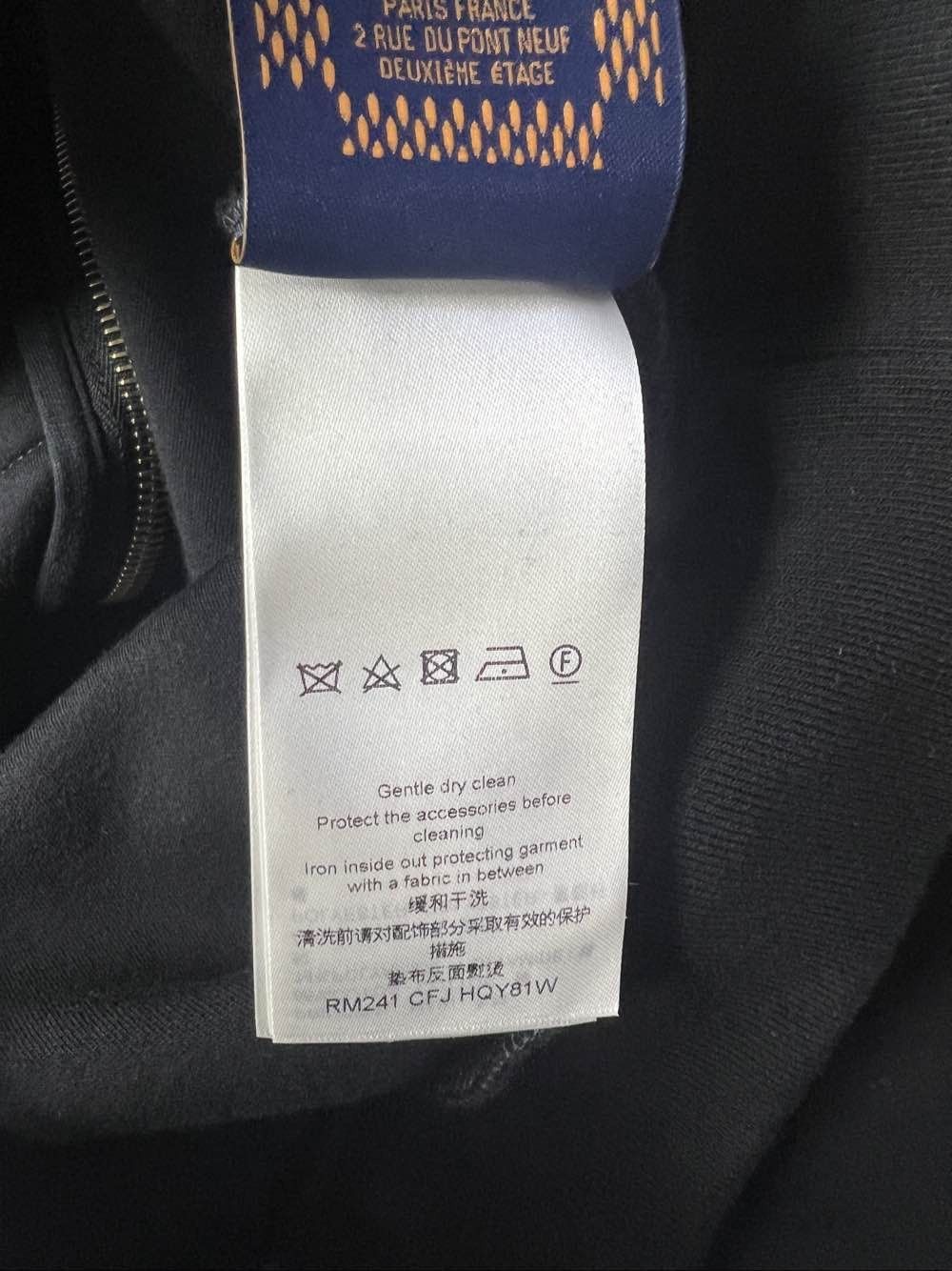 Louis Vuitton Drawstring Hoodie in Black, Size XS Size US XS / EU 42 / 0 - 5 Thumbnail