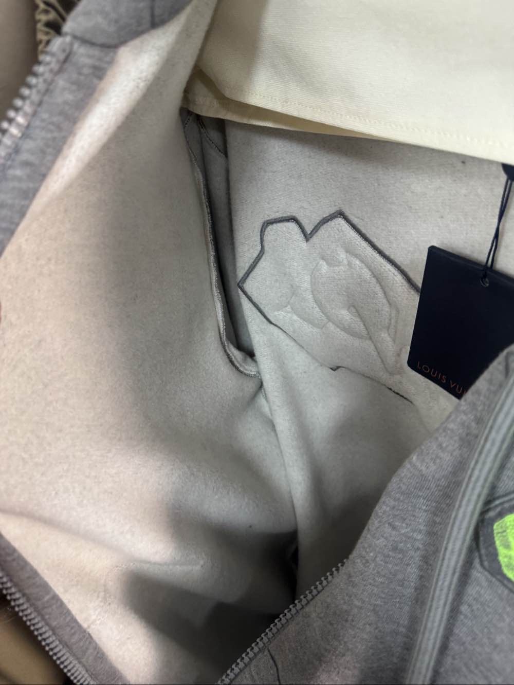 Louis Vuitton 3D Graffiti Zip-Up Hoodie in Gray Size US L / EU 52-54 / 3 - 7 Thumbnail