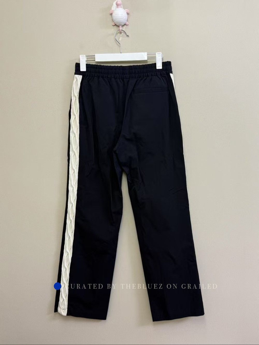 Louis Vuitton Stylish Black Joggers with Signature Logo Size US 32 / EU 48 - 2 Thumbnail
