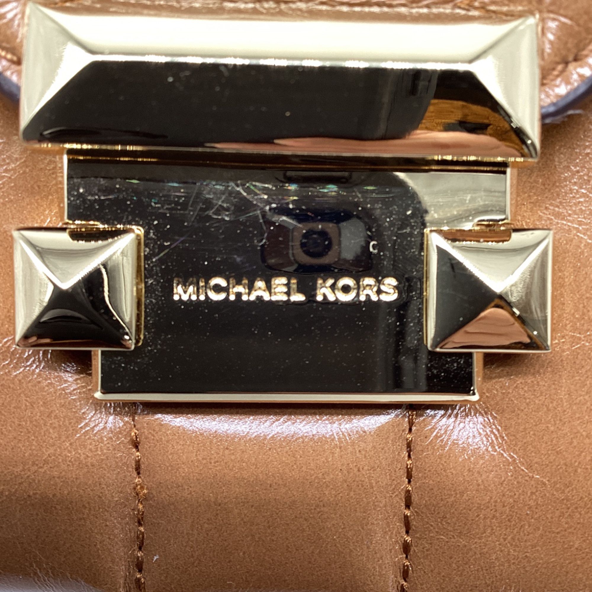 Michael Kors Michael Kors Whitney Medium Quilted Shoulder Bag in Brown Le Size ONE SIZE - 10 Thumbnail