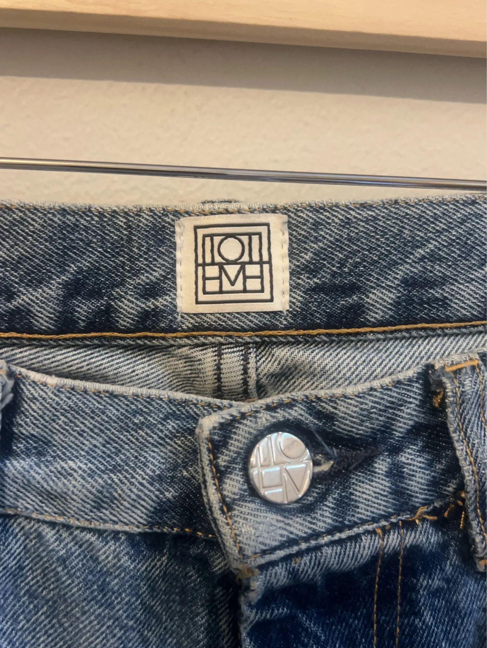 Toteme Toteme Jeans Size 26" / US 2 / IT 38 - 2 Thumbnail