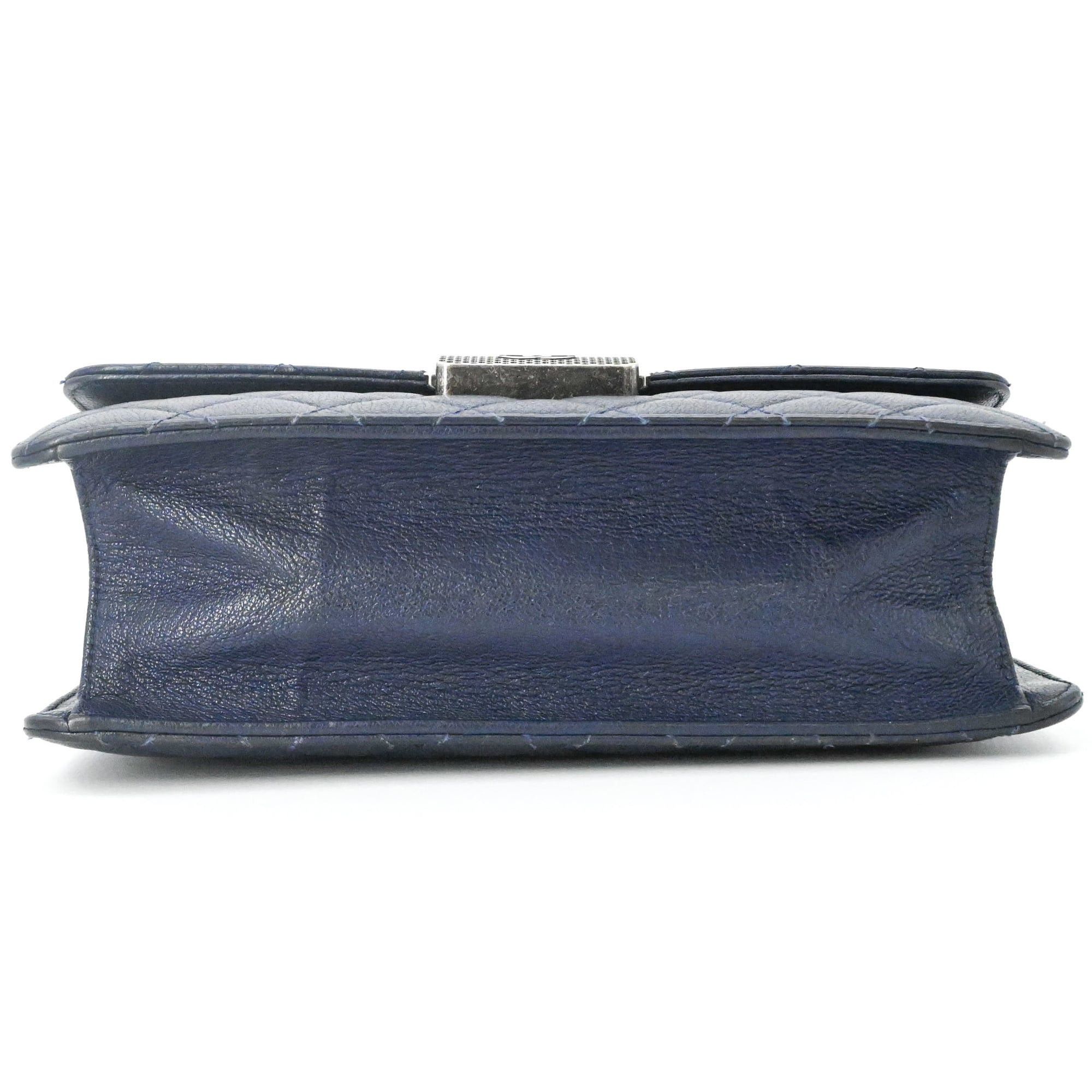 Chanel CHANEL Matelassé Shoulder Bag/Handbag with Chain, Navy, Women's Size ONE SIZE - 5 Thumbnail