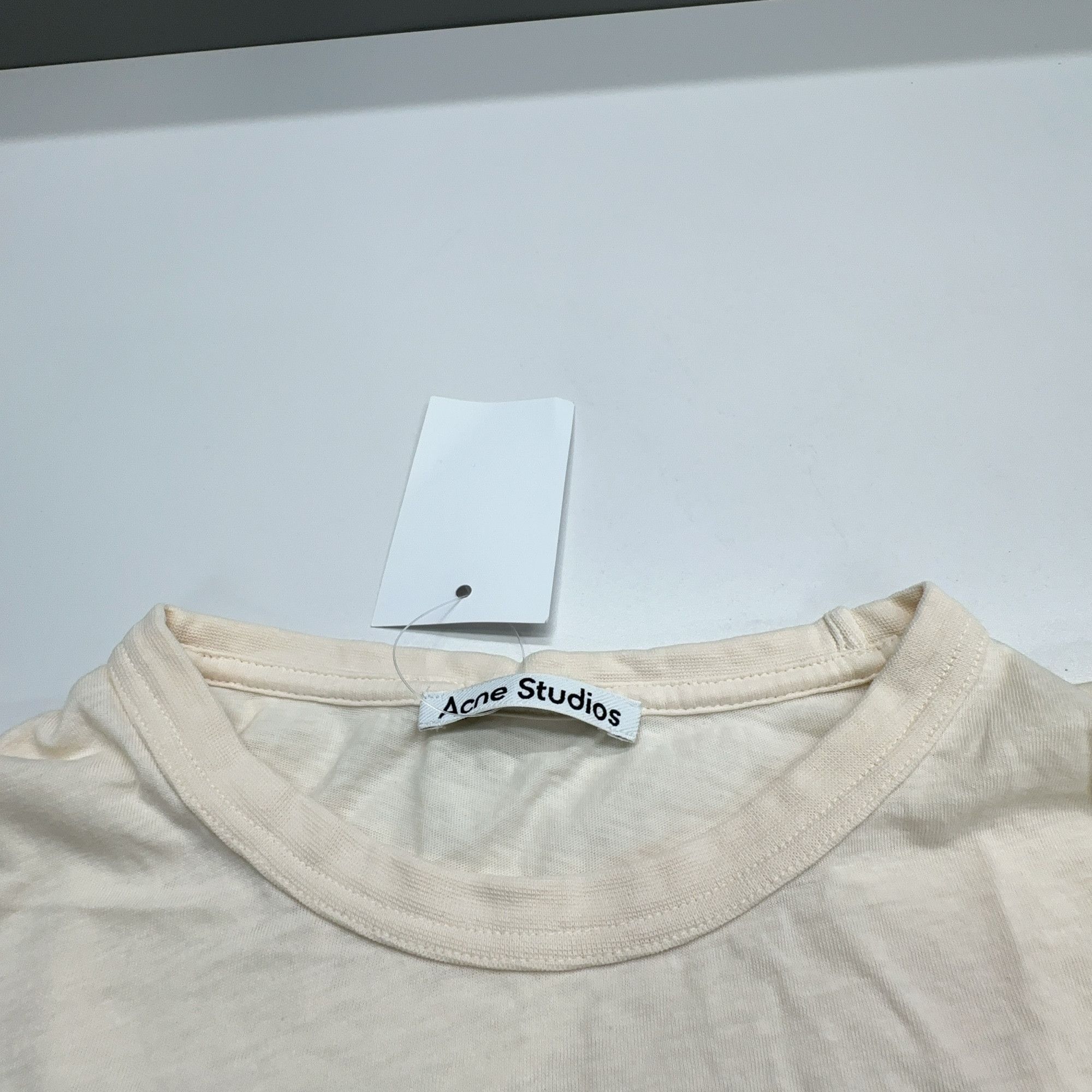 Acne Studios Acne Studios Kiss Graphic T-Shirt Size M Size M / US 6-8 / IT 42-44 - 6 Thumbnail