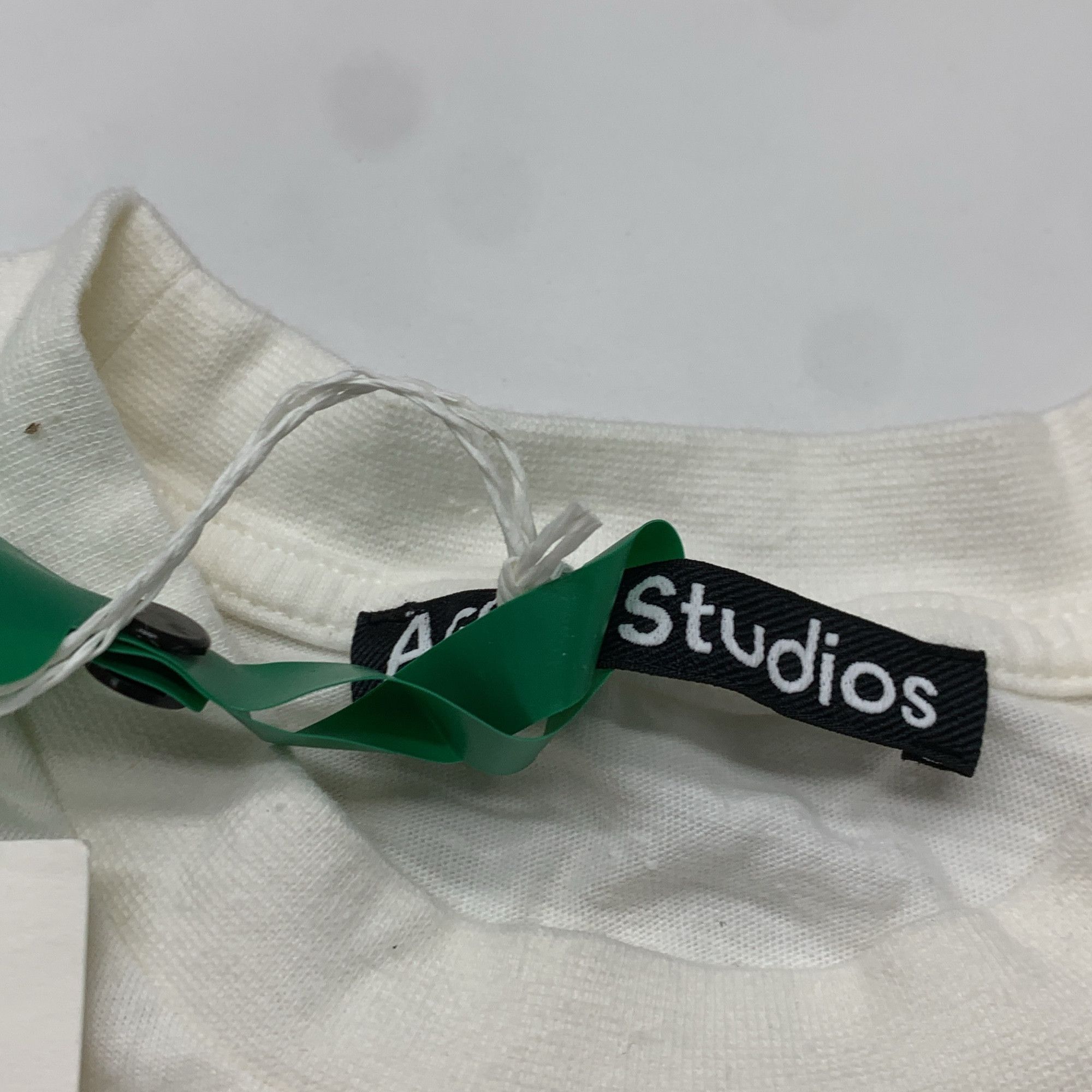 Acne Studios Acne Studios Bear Graphic T-Shirt Size XXS Size US XXS / EU 40 - 4 Thumbnail