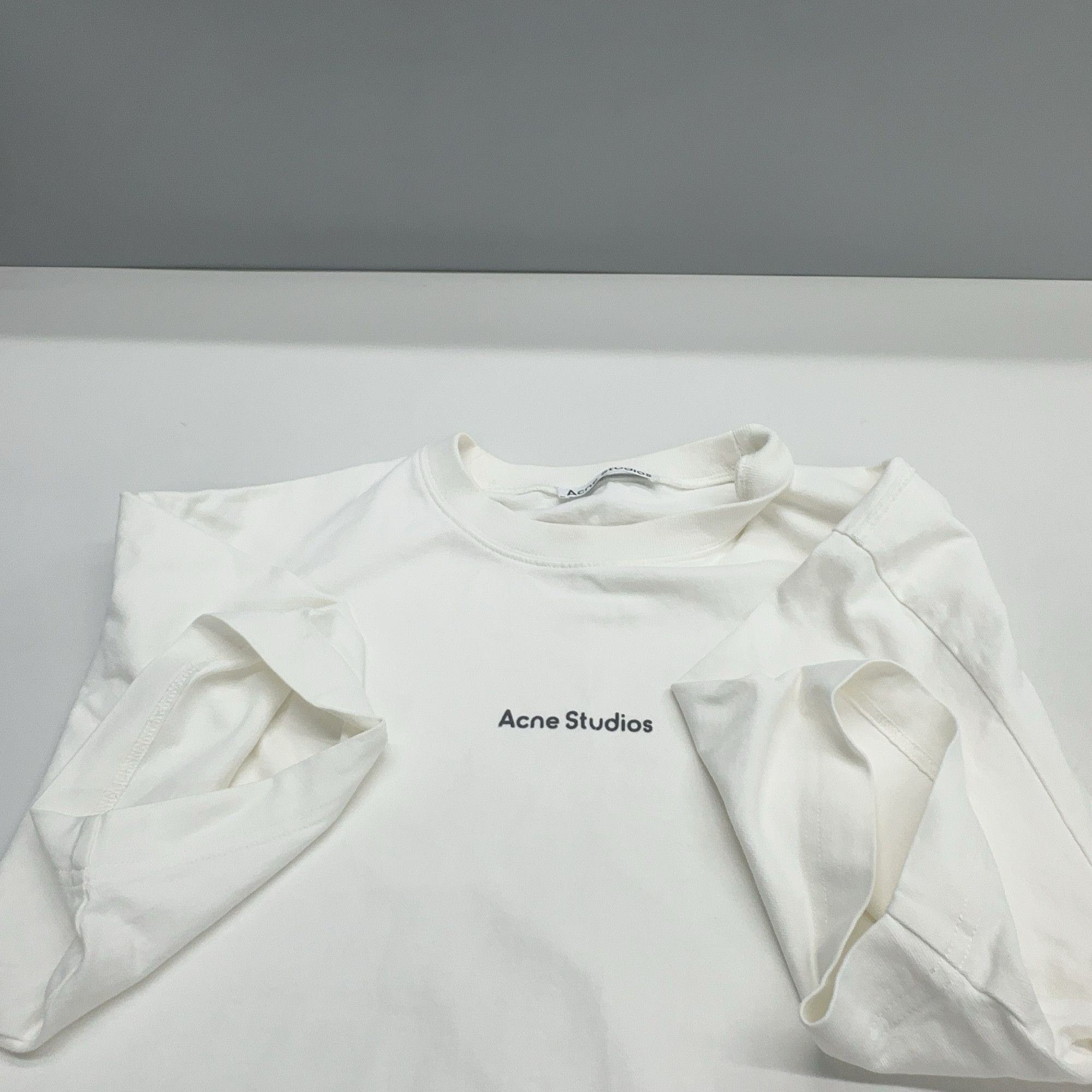 Acne Studios Acne Studios Logo Short Sleeve T-Shirt Size L Size US L / EU 52-54 / 3 - 7 Thumbnail