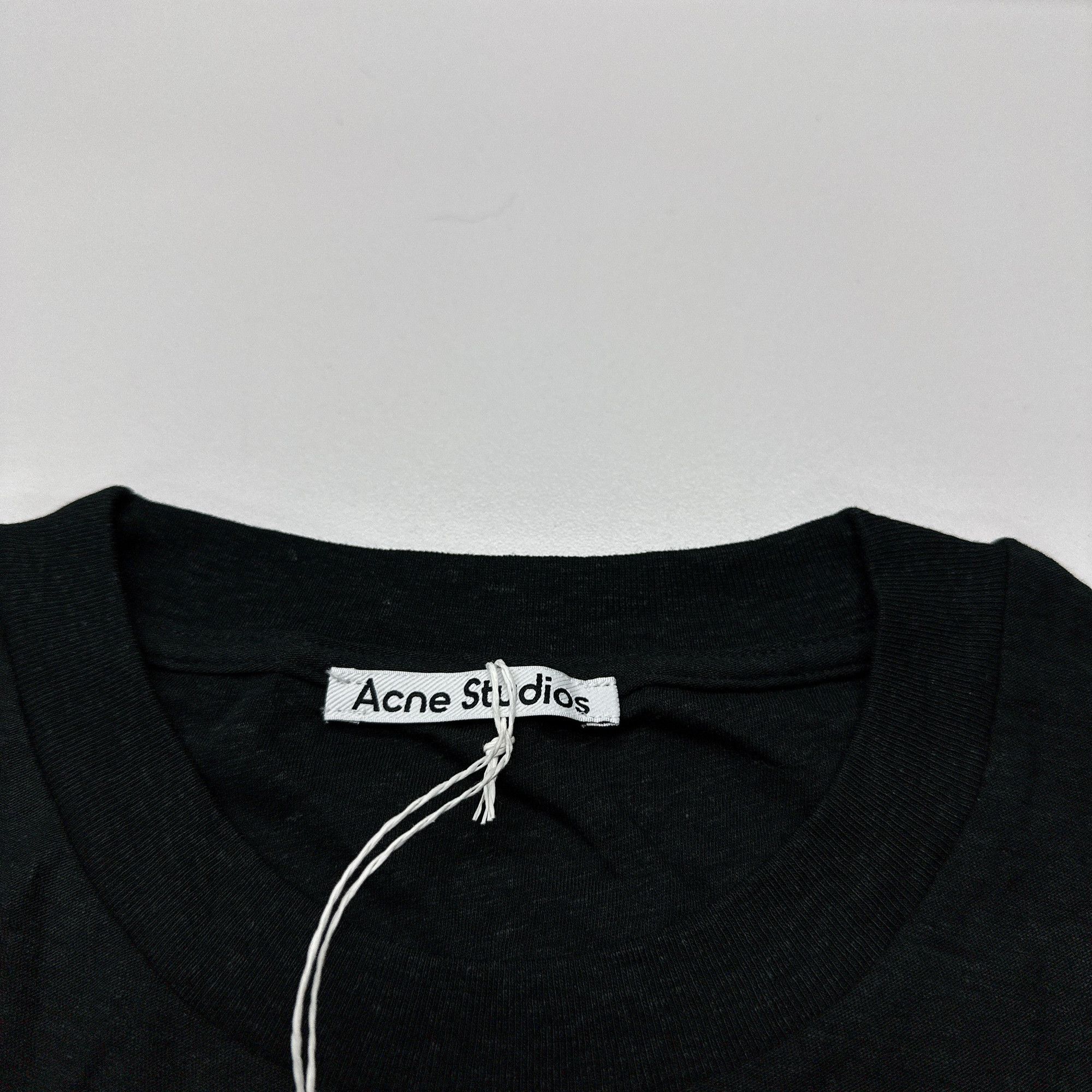 Acne Studios Acne Studios Logo Pocket T-Shirt US M Size US M / EU 48-50 / 2 - 3 Thumbnail