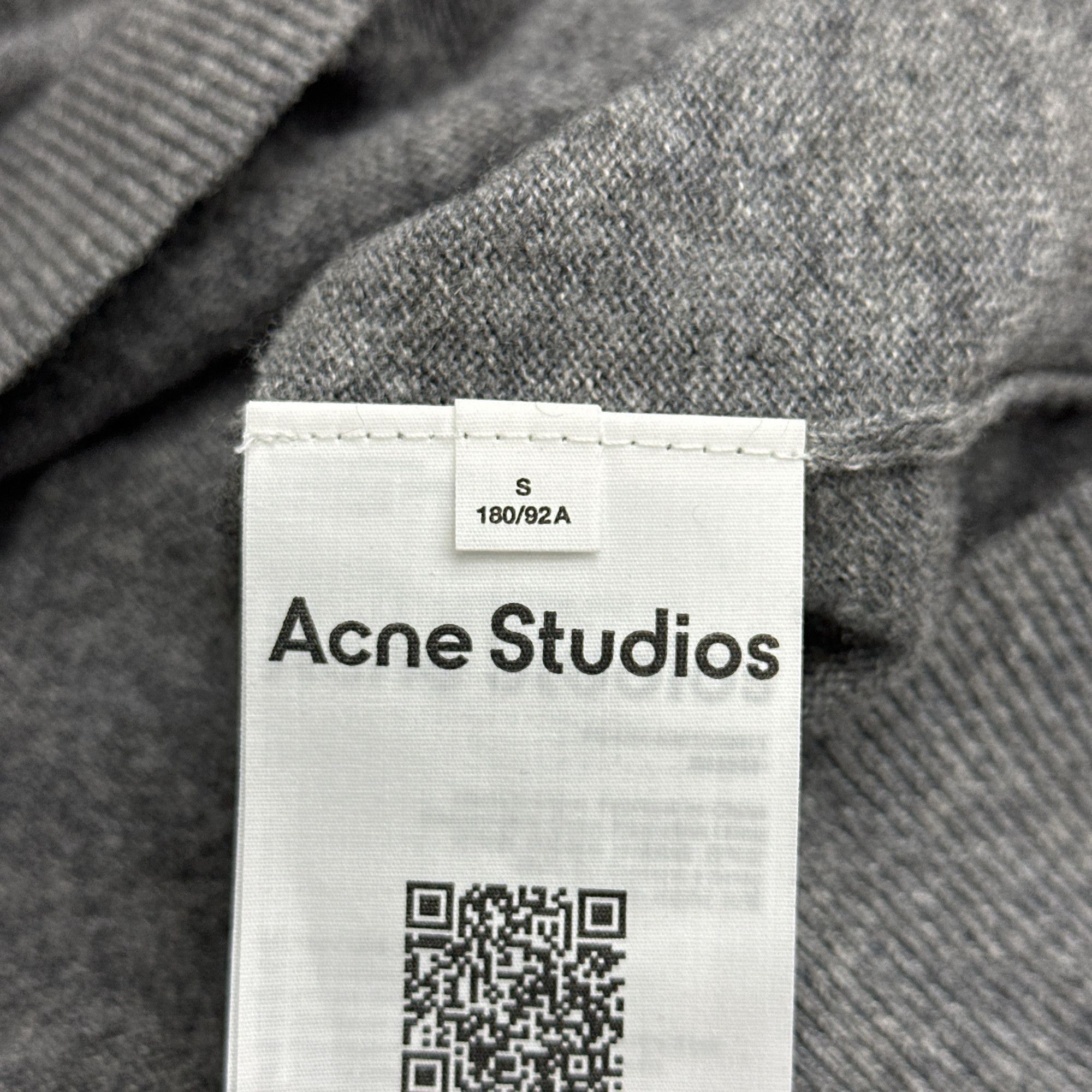 Acne Studios Acne Studios Embroidered Wool Polo Sweater Size S Size US S / EU 44-46 / 1 - 5 Thumbnail