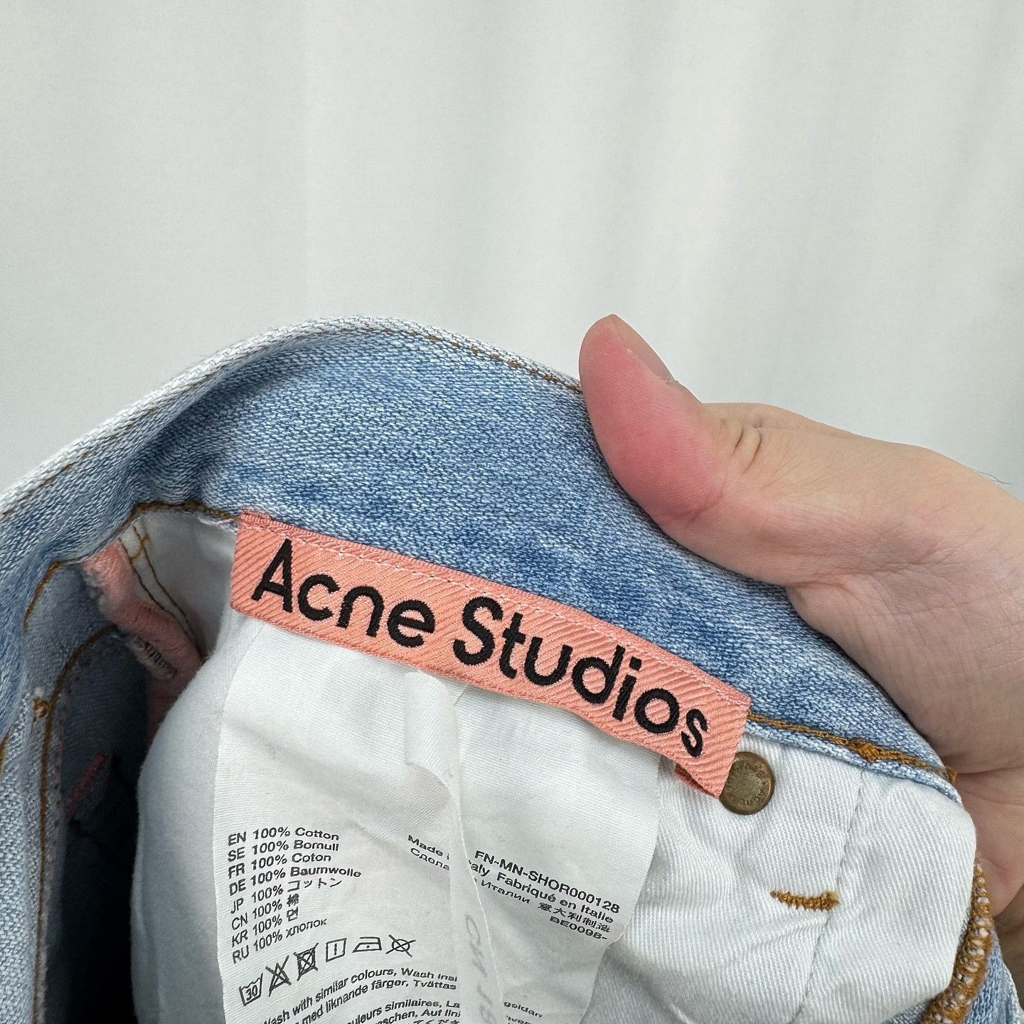 Acne Studios Acne Studios Distressed Cropped Pants Size 32 Size US 32 / EU 48 - 3 Thumbnail