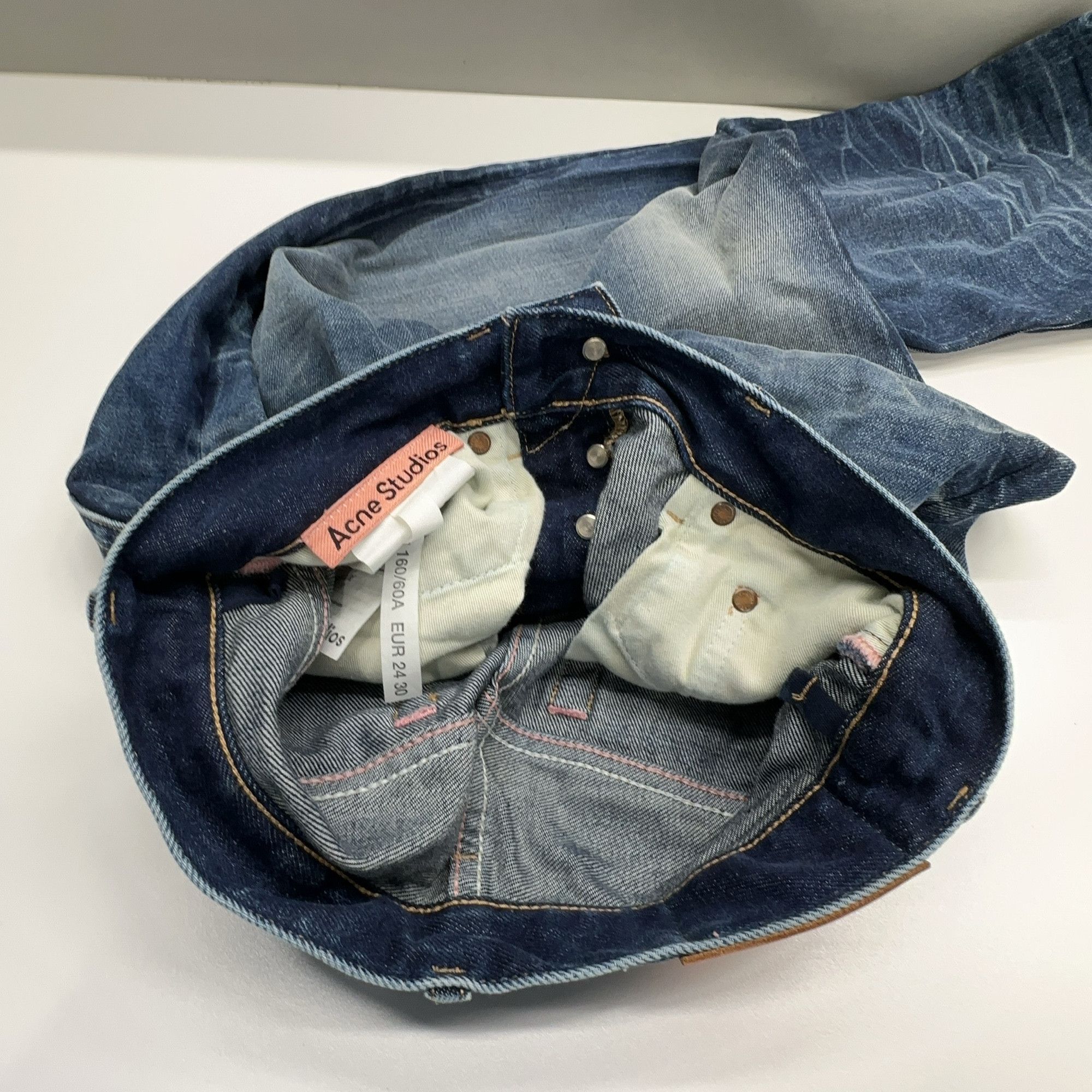 Acne Studios Acne Studios Washed Jeans Size 24/30 Size 24" / US 00 / IT 34 - 5 Thumbnail