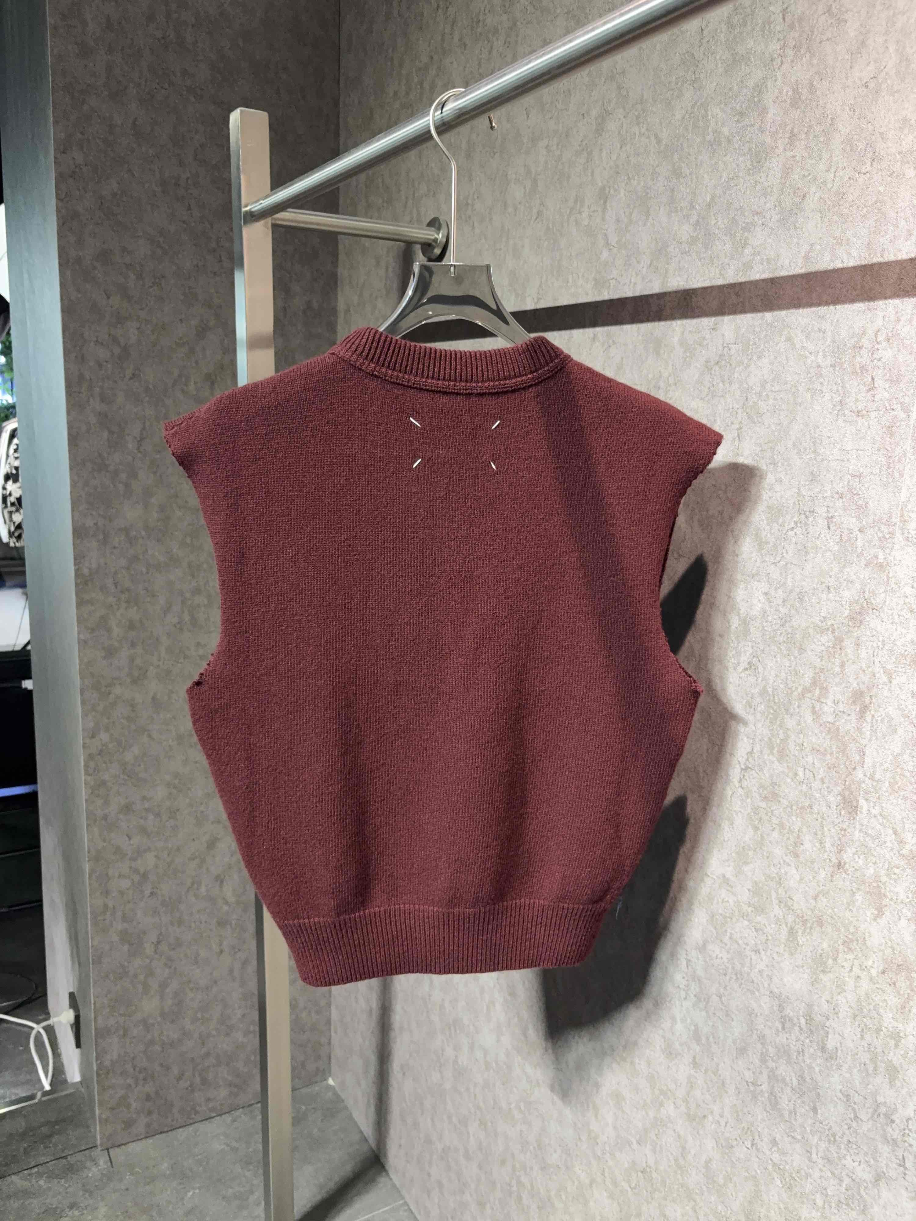 Maison Margiela Maison Margiela Wool Knit Vest Size S Size US S / EU 44-46 / 1 - 2 Thumbnail
