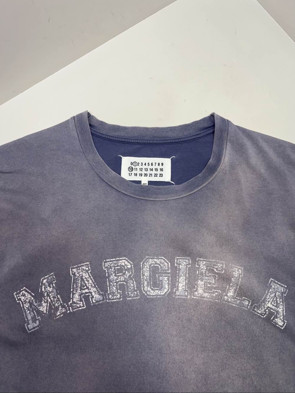 Maison Margiela Maison Margiela Logo Print T-Shirt Size S Size S / US 4 / IT 40 - 5 Thumbnail