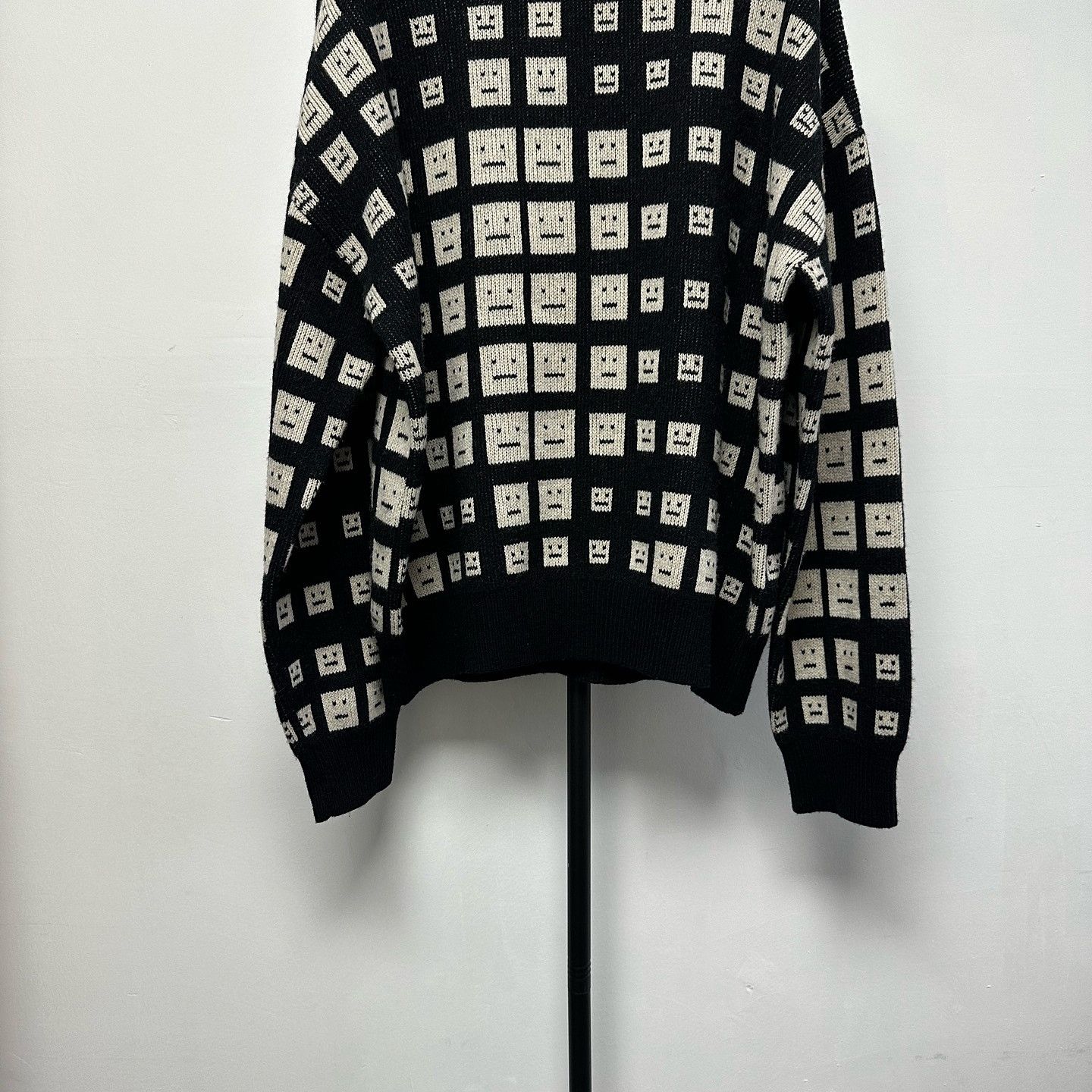 Acne Studios Acne Studios Face Pattern Sweater Size M Size US M / EU 48-50 / 2 - 5 Thumbnail