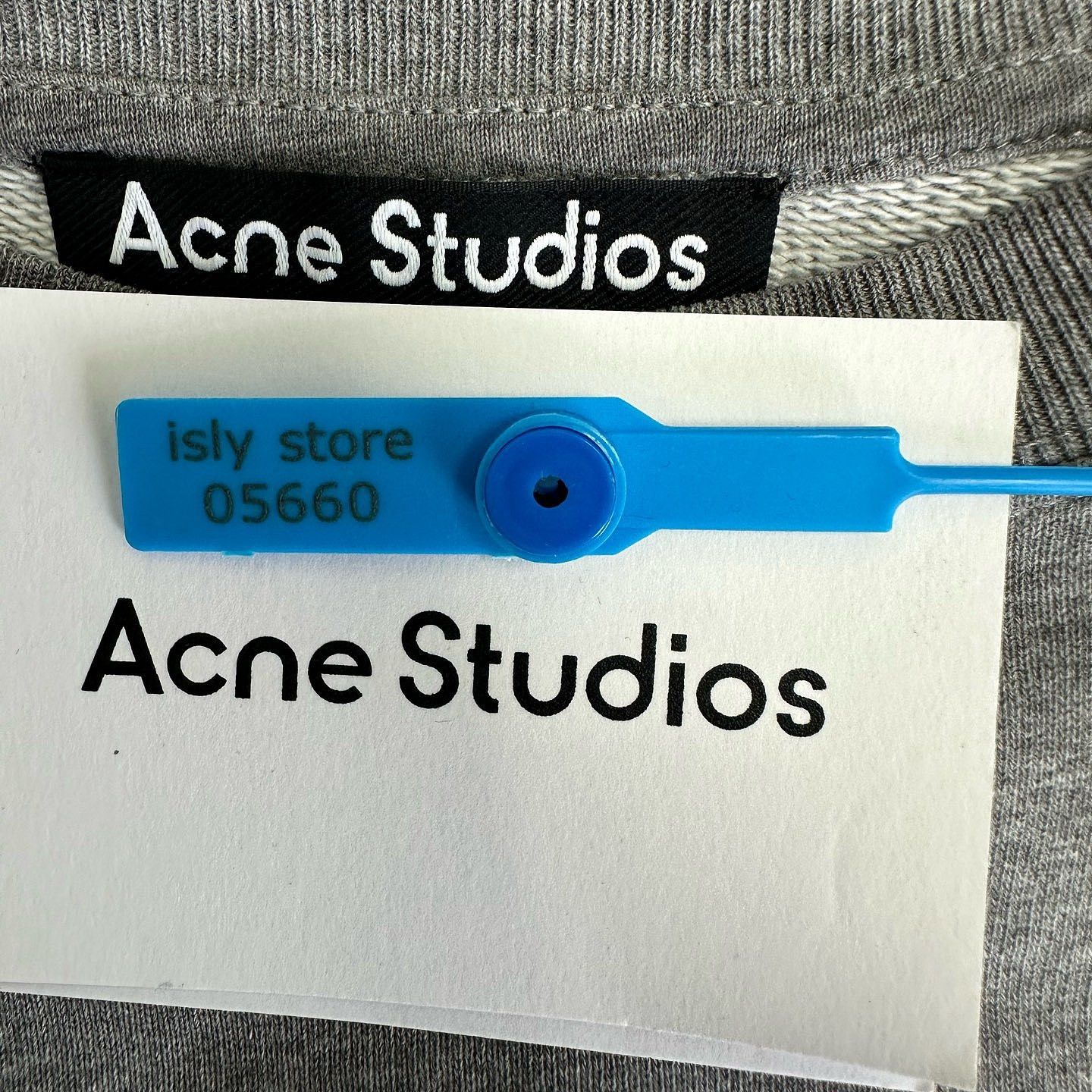 Acne Studios Acne Studios Face Patch Sweatshirt Size XS Size US XS / EU 42 / 0 - 3 Thumbnail