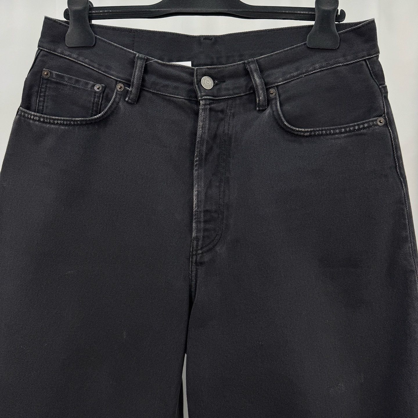 Acne Studios Acne Studios Faded Black Grus Shorts Size 32 Size US 32 / EU 48 - 5 Thumbnail