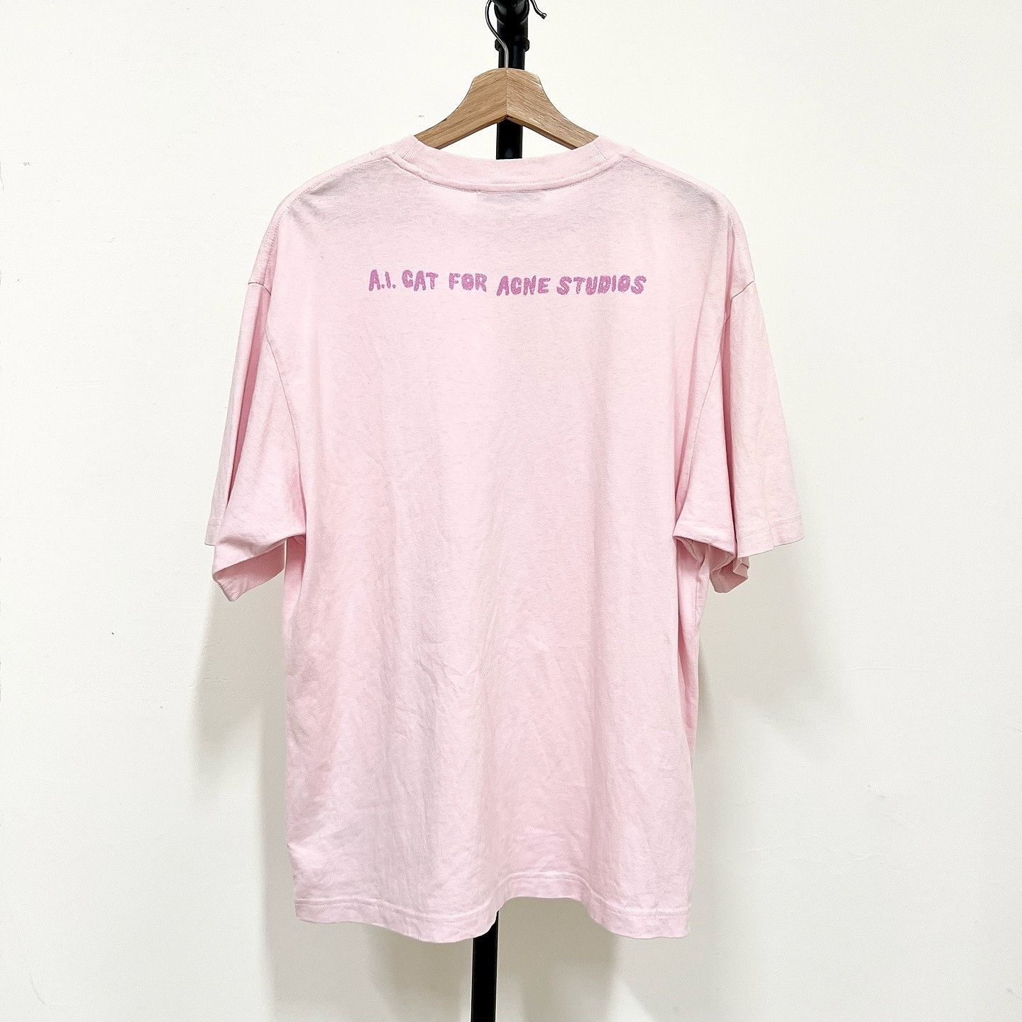 Acne Studios Acne Studios Cat Graphic T-Shirt Pink Size S Size US S / EU 44-46 / 1 - 2 Thumbnail