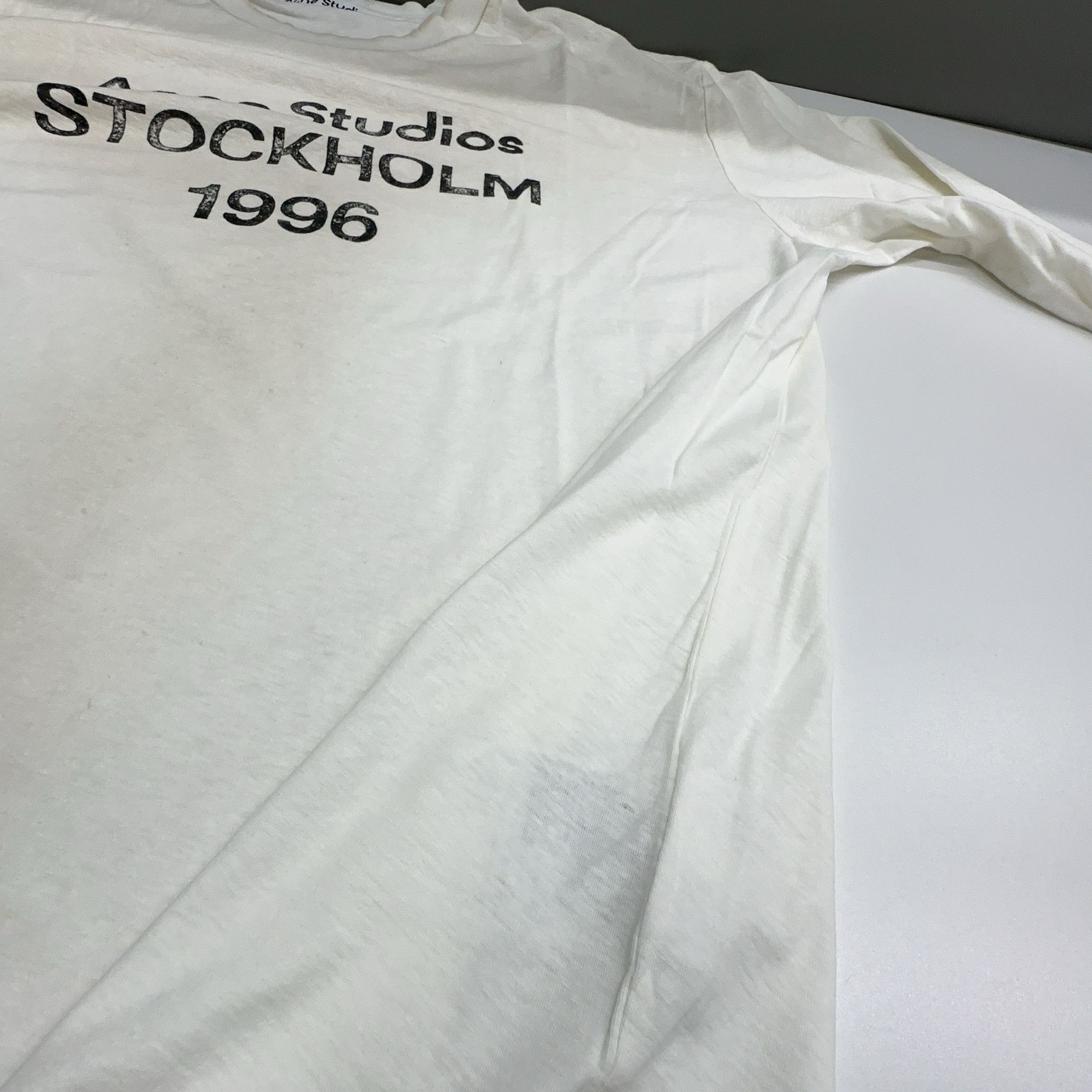 Acne Studios Acne Studios Stockholm 1996 Logo Long Sleeve T-Shirt Size S Size US S / EU 44-46 / 1 - 5 Thumbnail