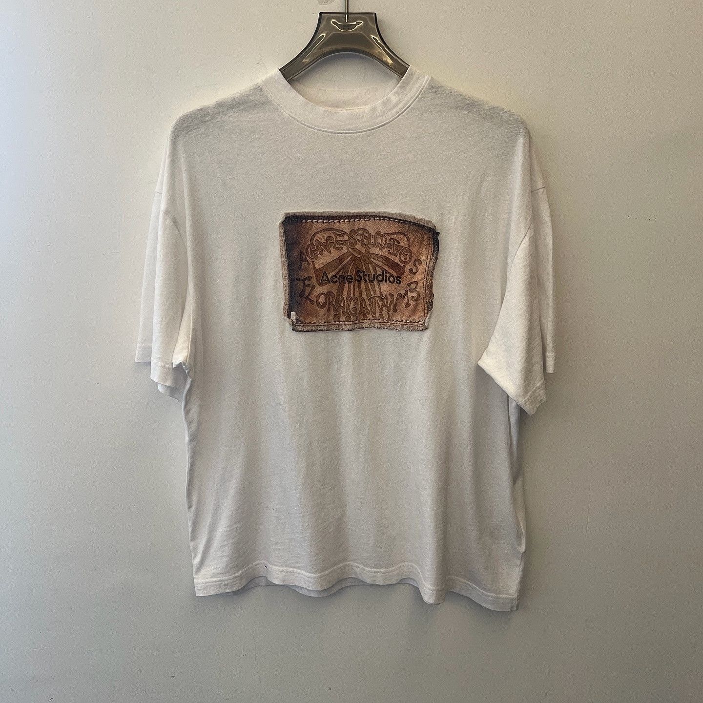 Acne Studios Acne Studios Logo Graphic T-Shirt Size M Size US M / EU 48-50 / 2 - 7 Thumbnail