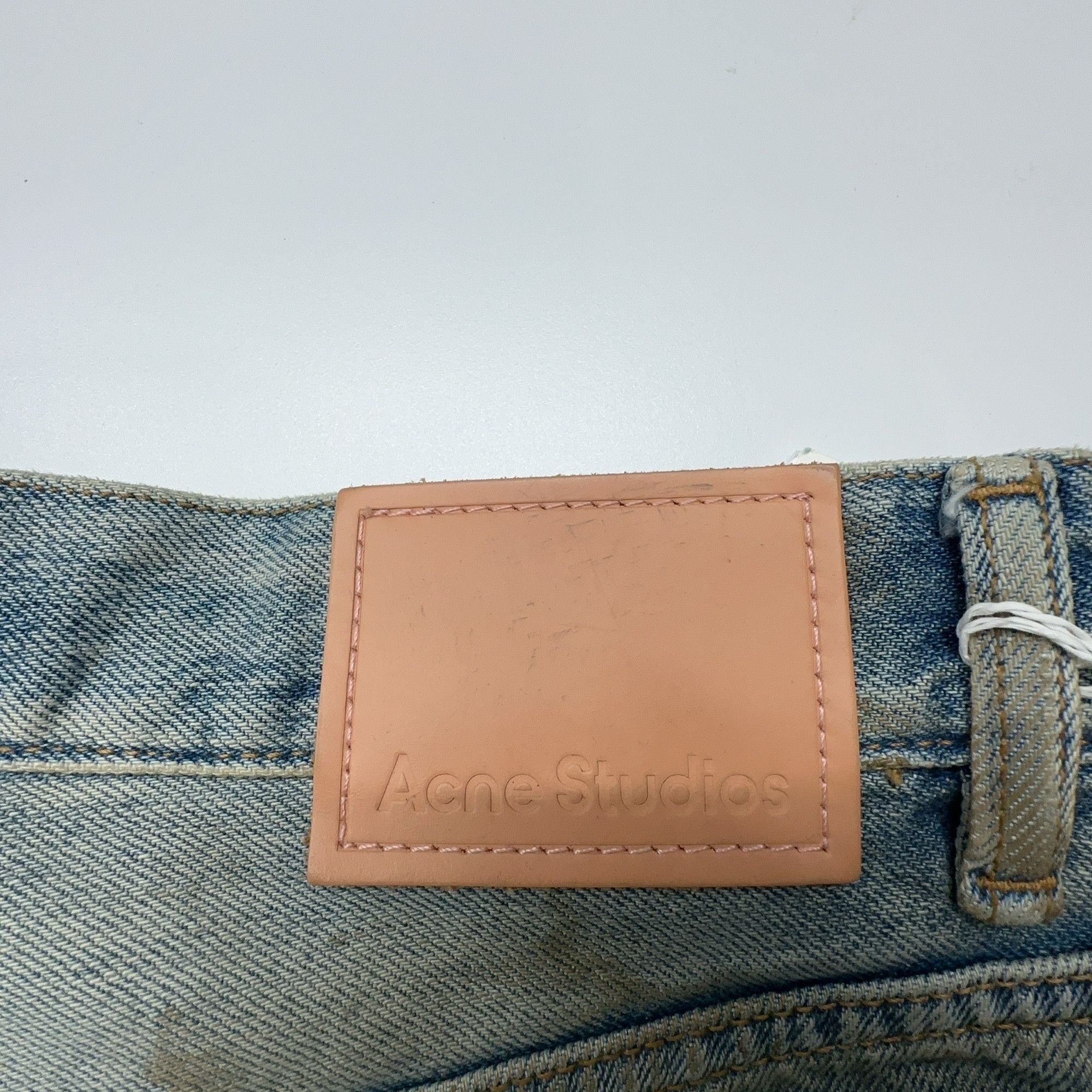 Acne Studios Acne Studios Distressed Wash Jeans Size 25 Size 25" / US 0 / IT 36 - 6 Thumbnail