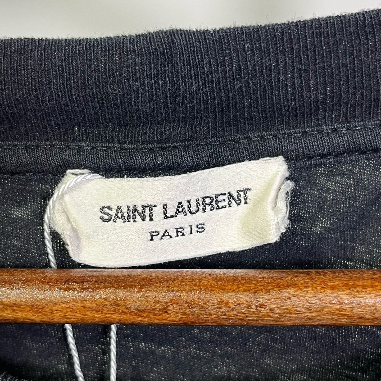 Saint Laurent Paris Saint Laurent Baby Print T-Shirt Size L Size US L / EU 52-54 / 3 - 3 Thumbnail