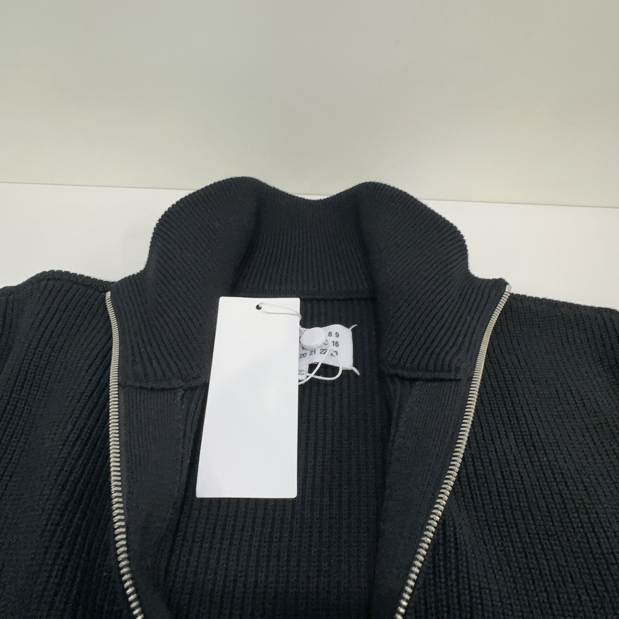 Maison Margiela Maison Margiela Ribbed Zip-Up Cardigan Size L Size US L / EU 52-54 / 3 - 7 Thumbnail