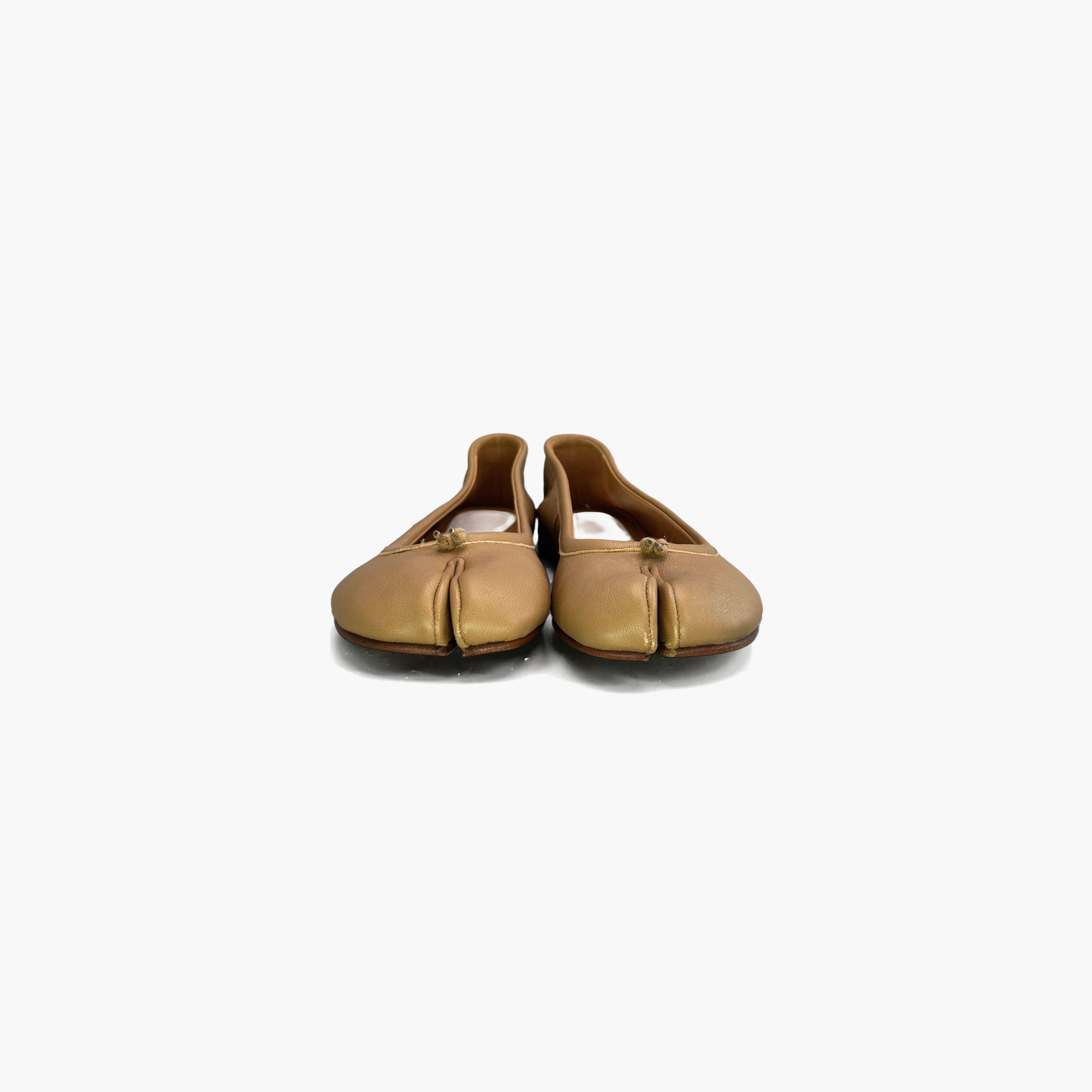 Maison Margiela Maison Margiela Leather Tabi Flats Size 35 Size US 5 / IT 35 - 5 Thumbnail