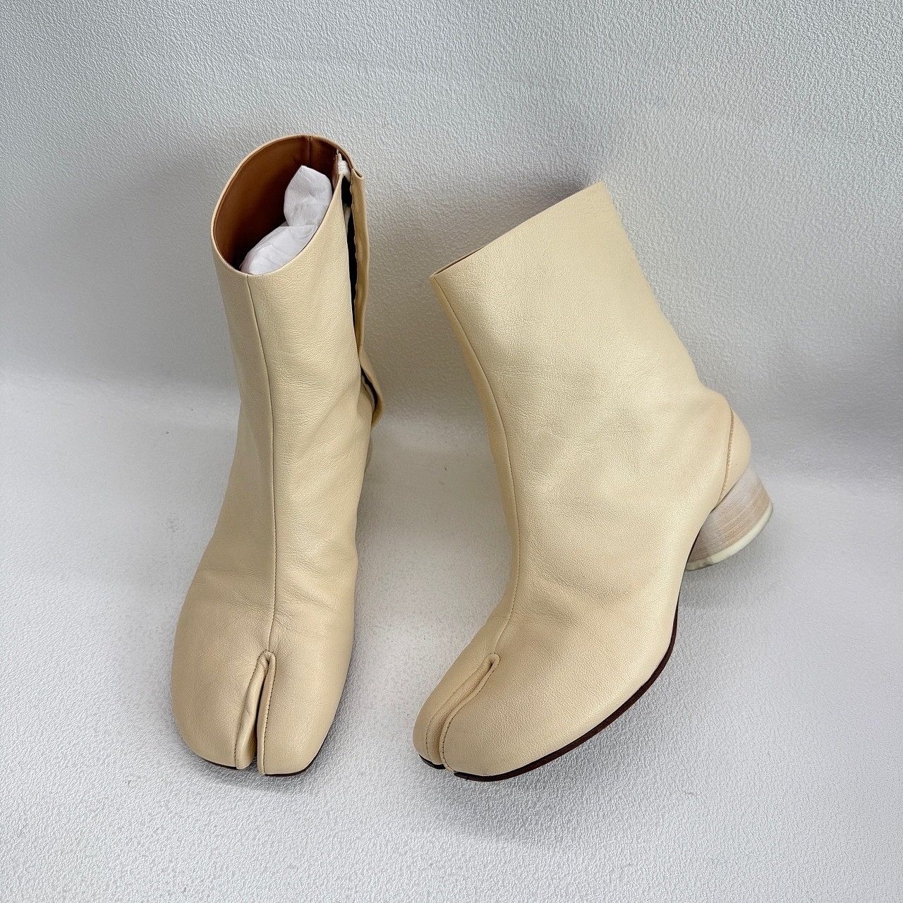 Maison Margiela Maison Margiela Tabi Ankle Boots Size 37 Size US 7 / IT 37 - 8 Thumbnail