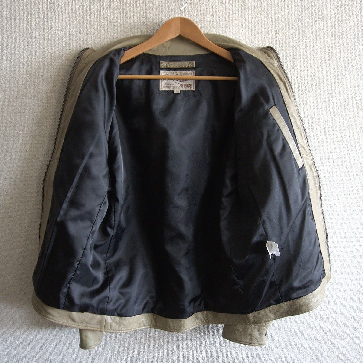 Avirex Avirex Custom Leather Jacket Size L Size US L / EU 52-54 / 3 - 3 Thumbnail