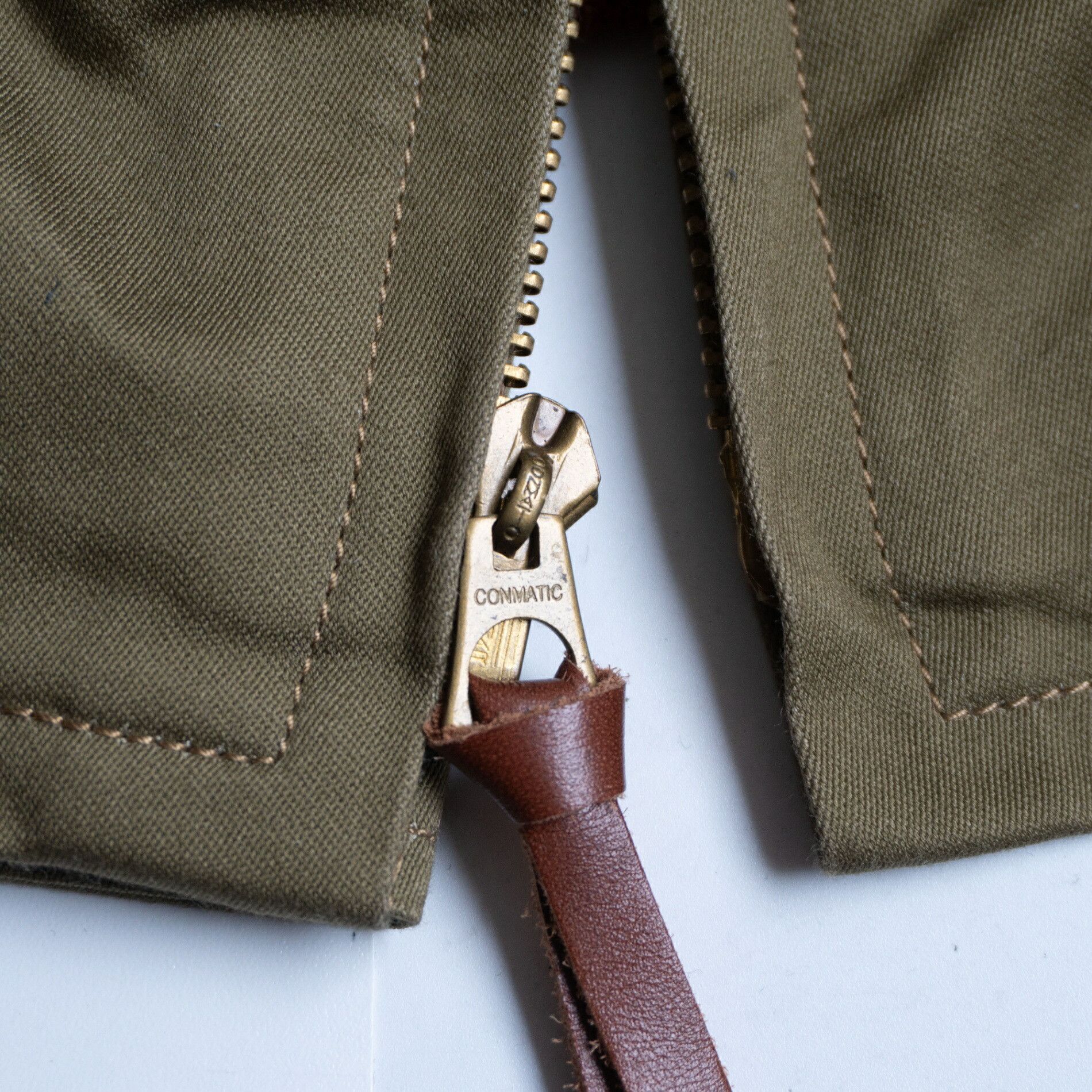 Buzz Rickson's Buzz Rickson's B-10 Red-Ribbed Flight Jacket Size 38 Size US XL / EU 56 / 4 - 4 Thumbnail