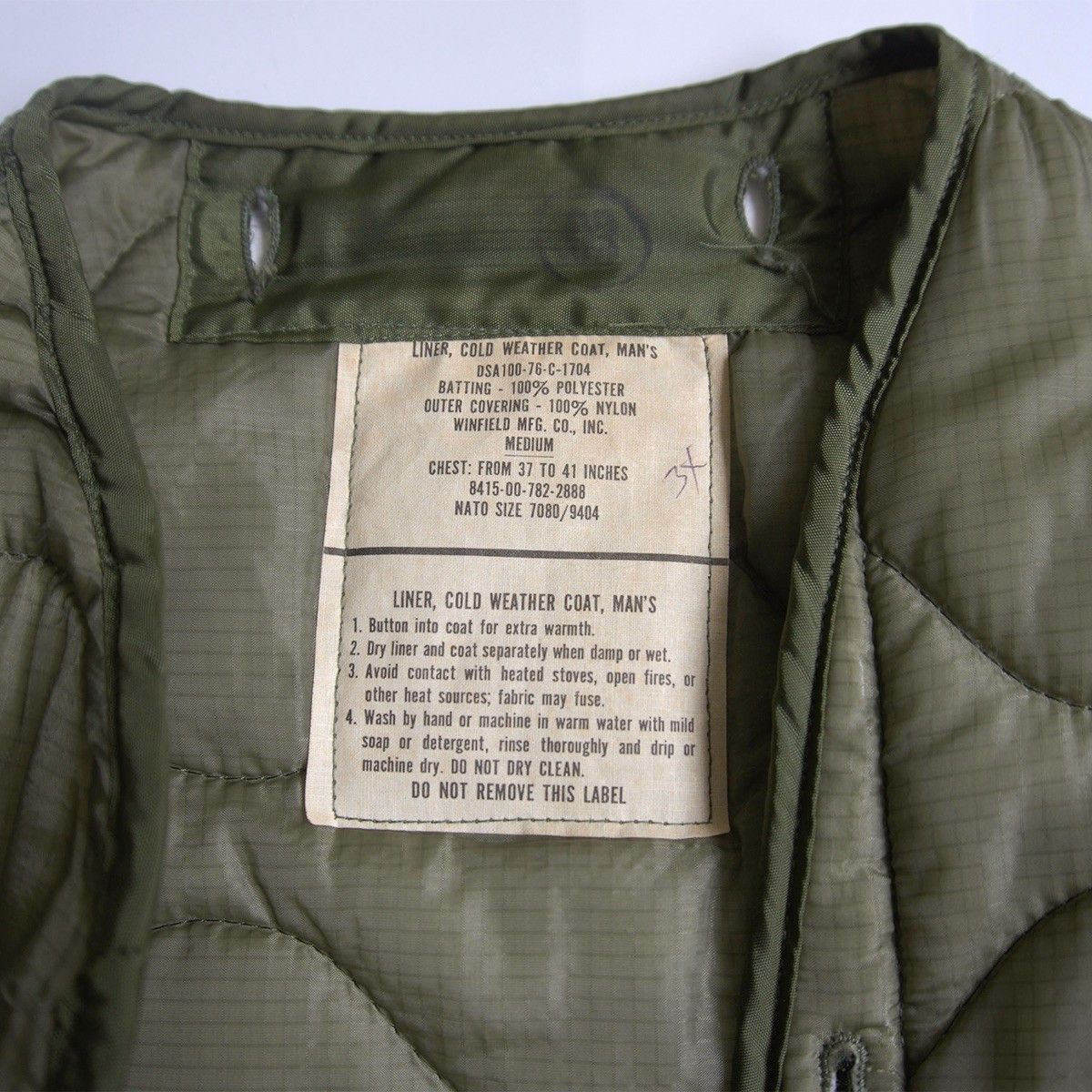 Vintage US ARMY 90S M-65 Quilted Field Jacket Size MEDIUM-REGULAR Size US M / EU 48-50 / 2 - 10 Thumbnail