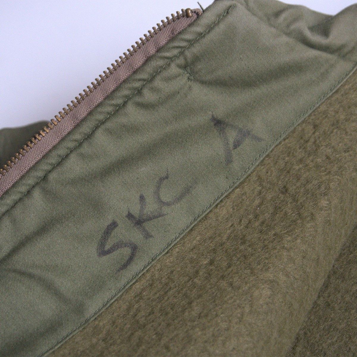 Vintage US NAVY 82 70S A-2 DECK JACKET Size L(42-44) Size US L / EU 52-54 / 3 - 5 Thumbnail