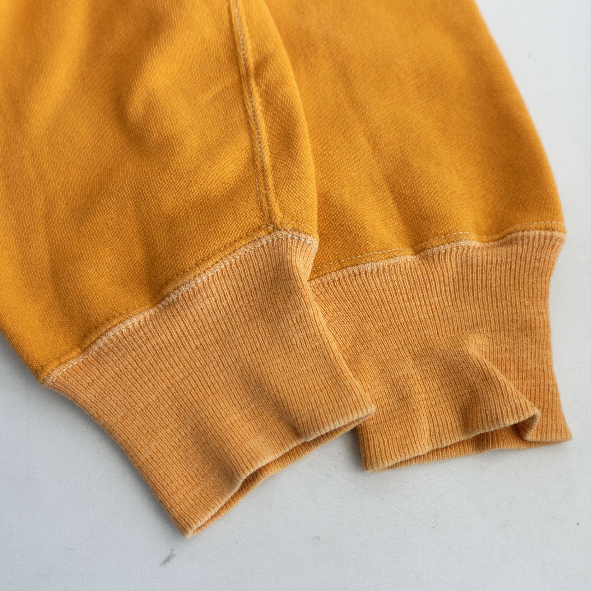 Warehouse Warehouse Double V-neck Printed Sweatshirt Size 42 Size US XS / EU 42 / 0 - 5 Thumbnail