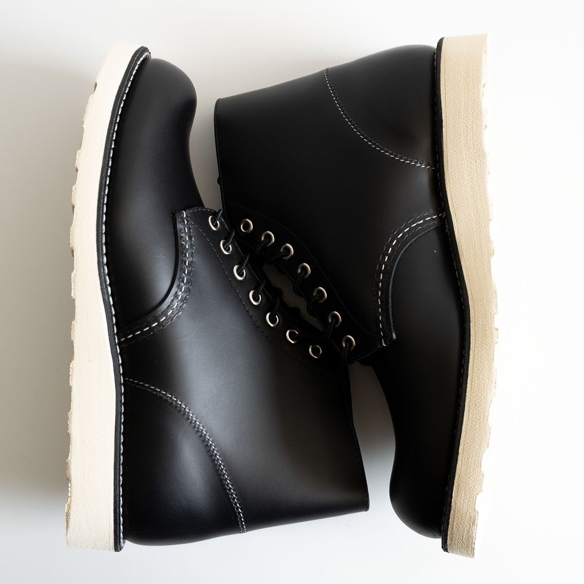 Red Wing Red Wing 8165 6inch Classic Work Round-Toe Boots Size US9D Size US 9 / EU 42 - 4 Thumbnail