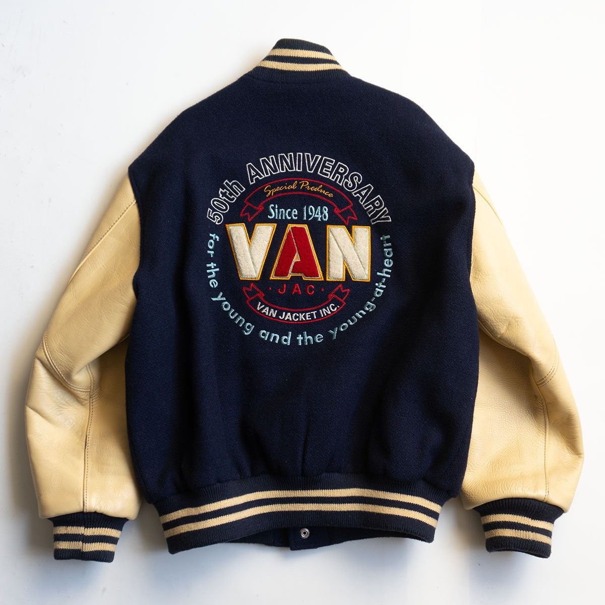 Vintage VAN JAC Leather Sleeve Varsity Jacket Size L Size US L / EU 52-54 / 3 - 2 Thumbnail