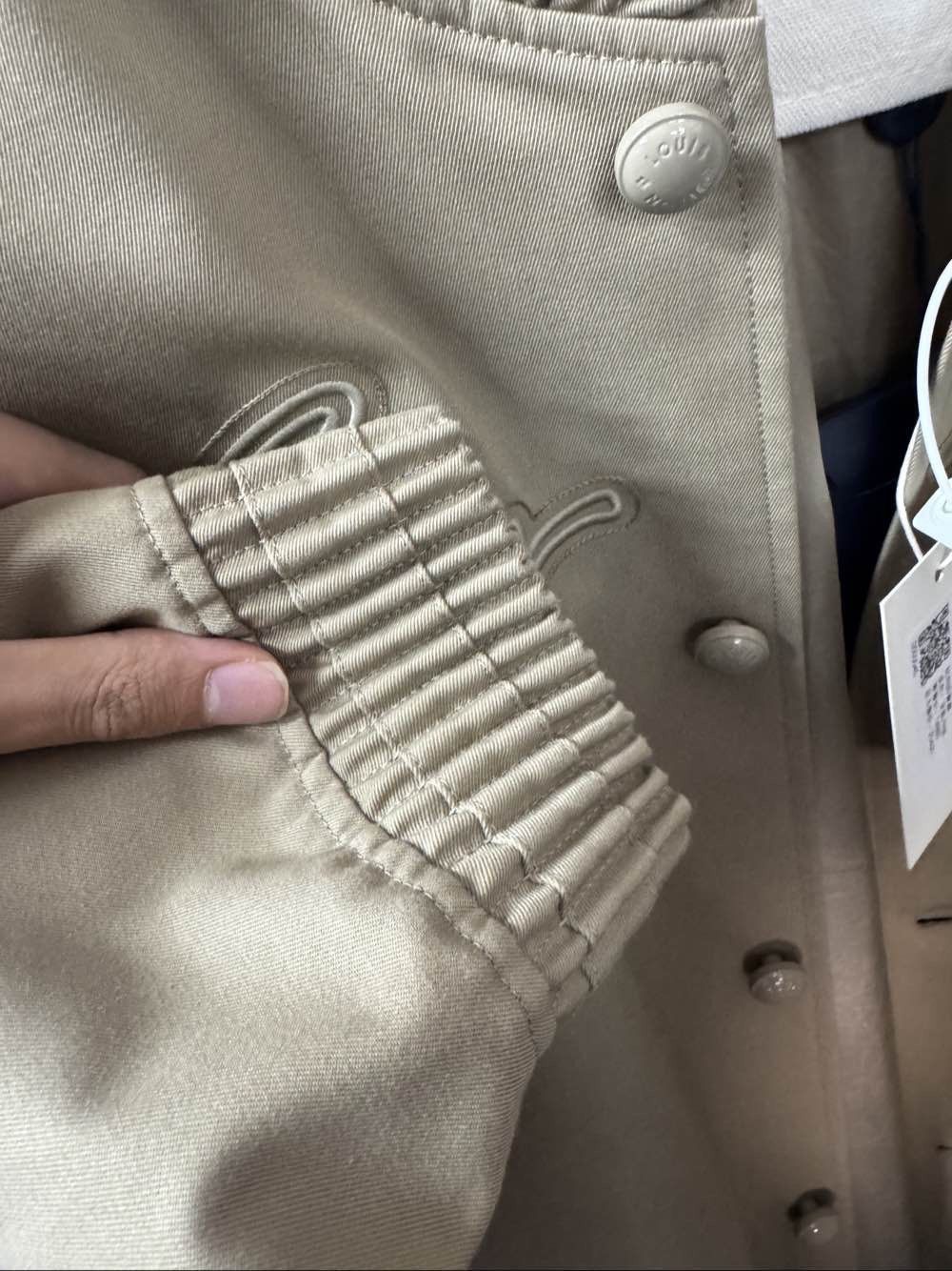 Louis Vuitton Beige Embroidered Logo Bomber Jacket Size US M / EU 48-50 / 2 - 6 Thumbnail