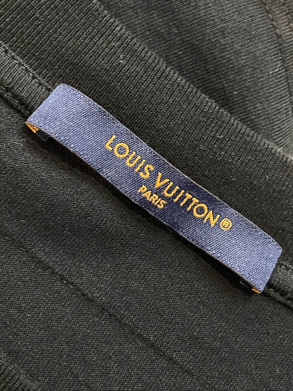 Louis Vuitton Beaded Logo Black T-Shirt in Size L Size US L / EU 52-54 / 3 - 3 Thumbnail