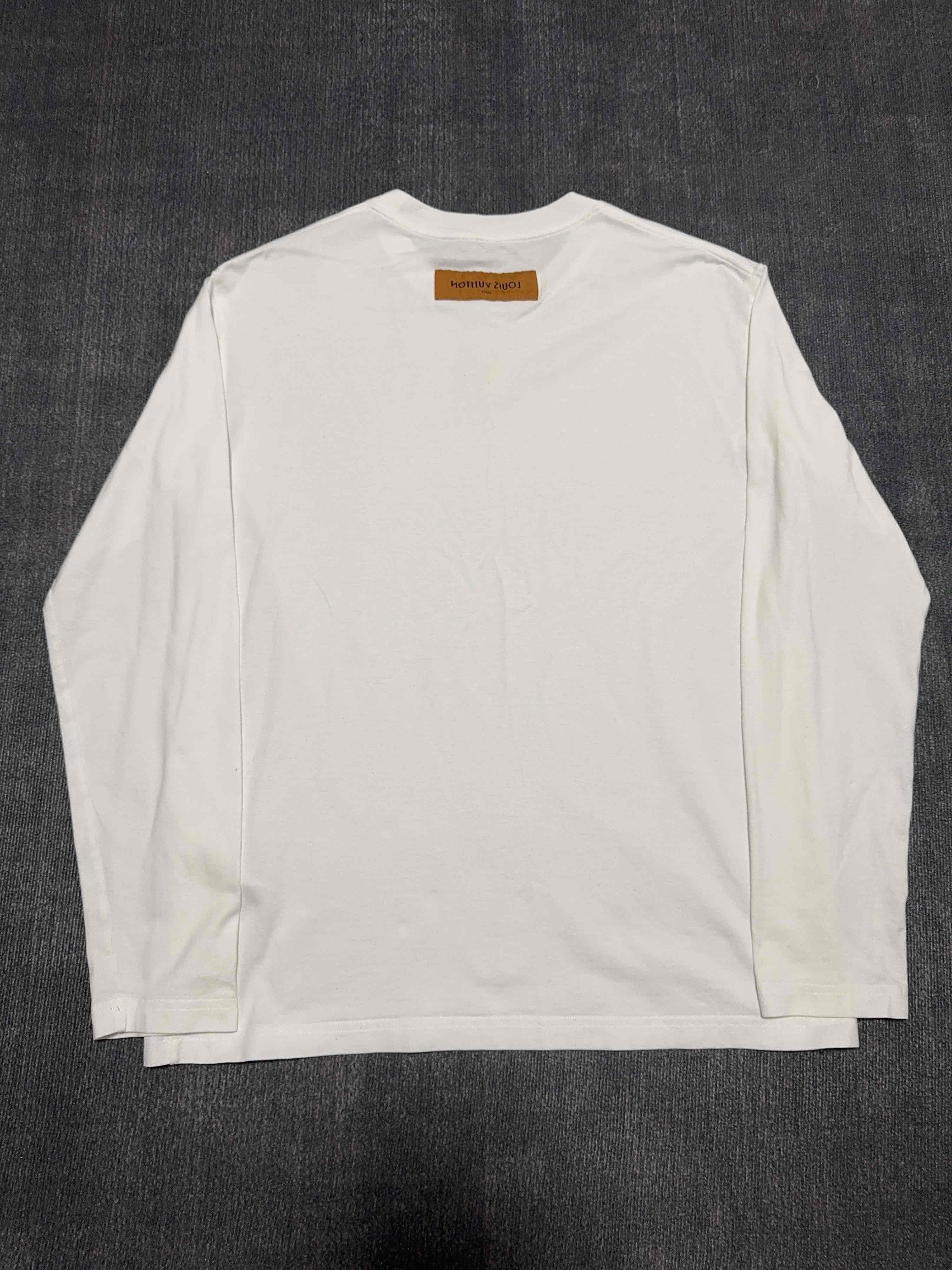 Louis Vuitton Debossed Logo Long Sleeve Tee in White Size US L / EU 52-54 / 3 - 2 Thumbnail