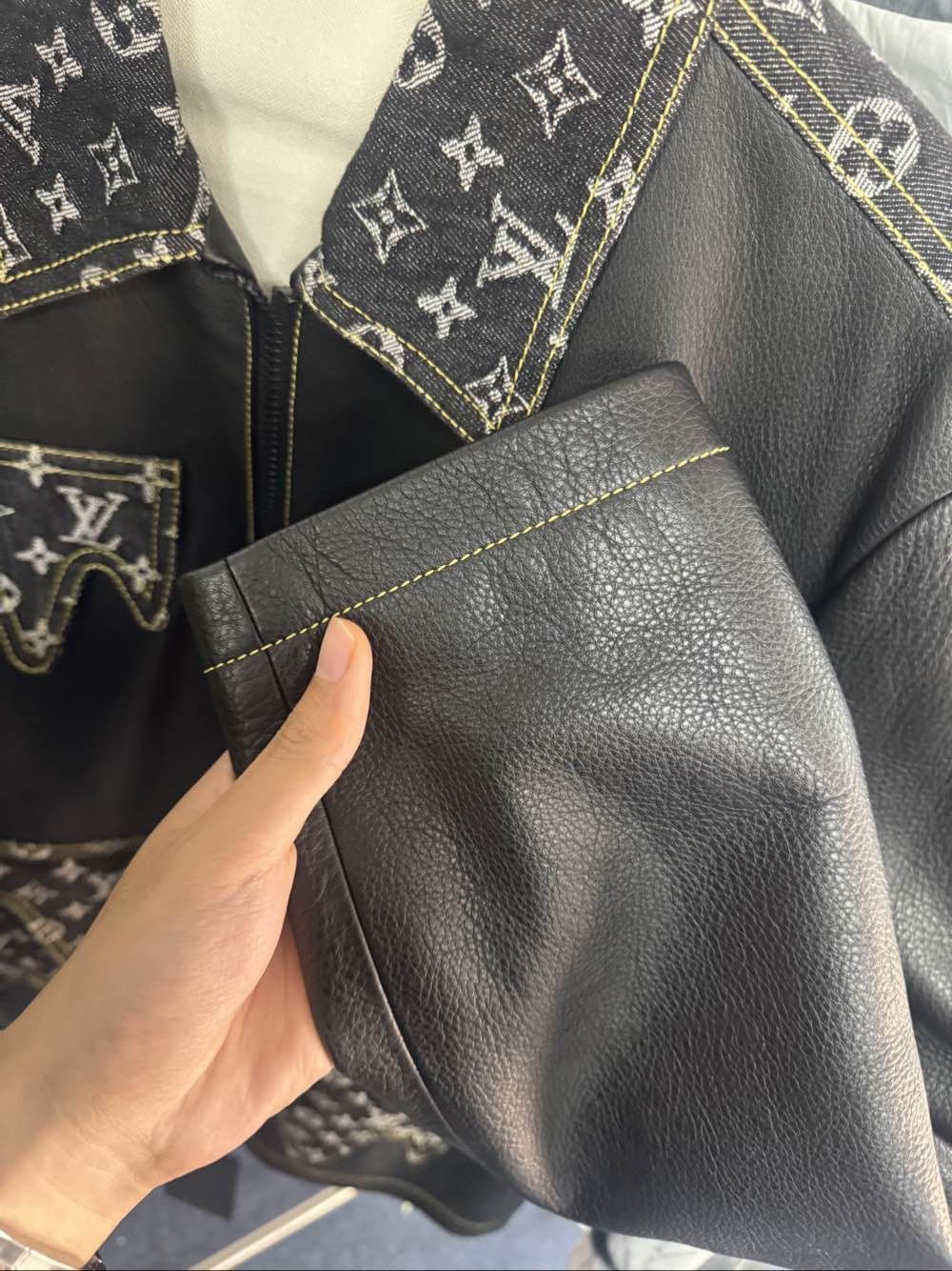 Louis Vuitton Monogram Leather Jacket in Black Size US S / EU 44-46 / 1 - 9 Thumbnail