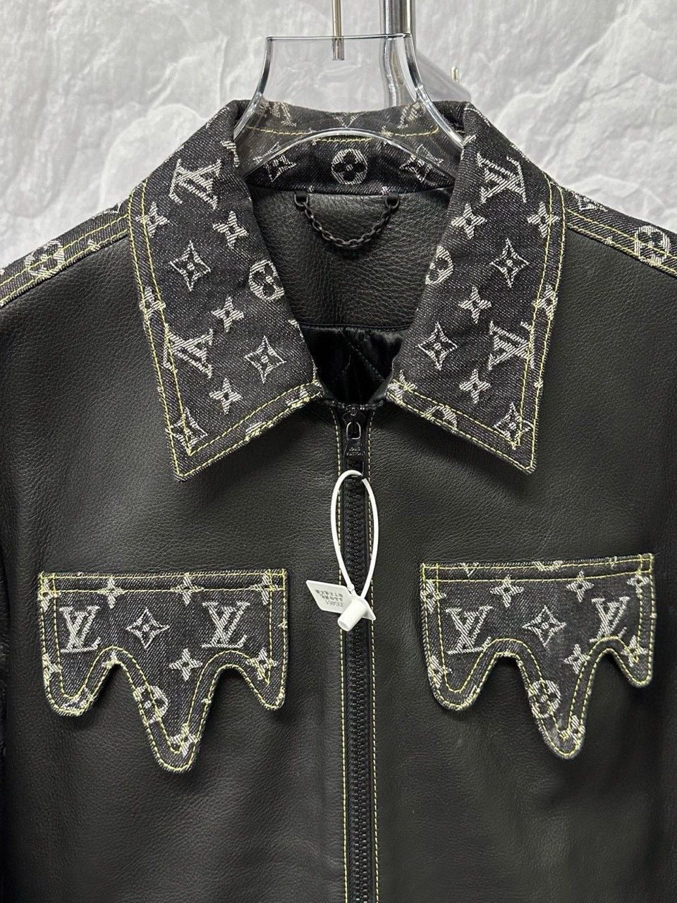 Louis Vuitton Monogram Leather Jacket in Black Size US S / EU 44-46 / 1 - 10 Thumbnail