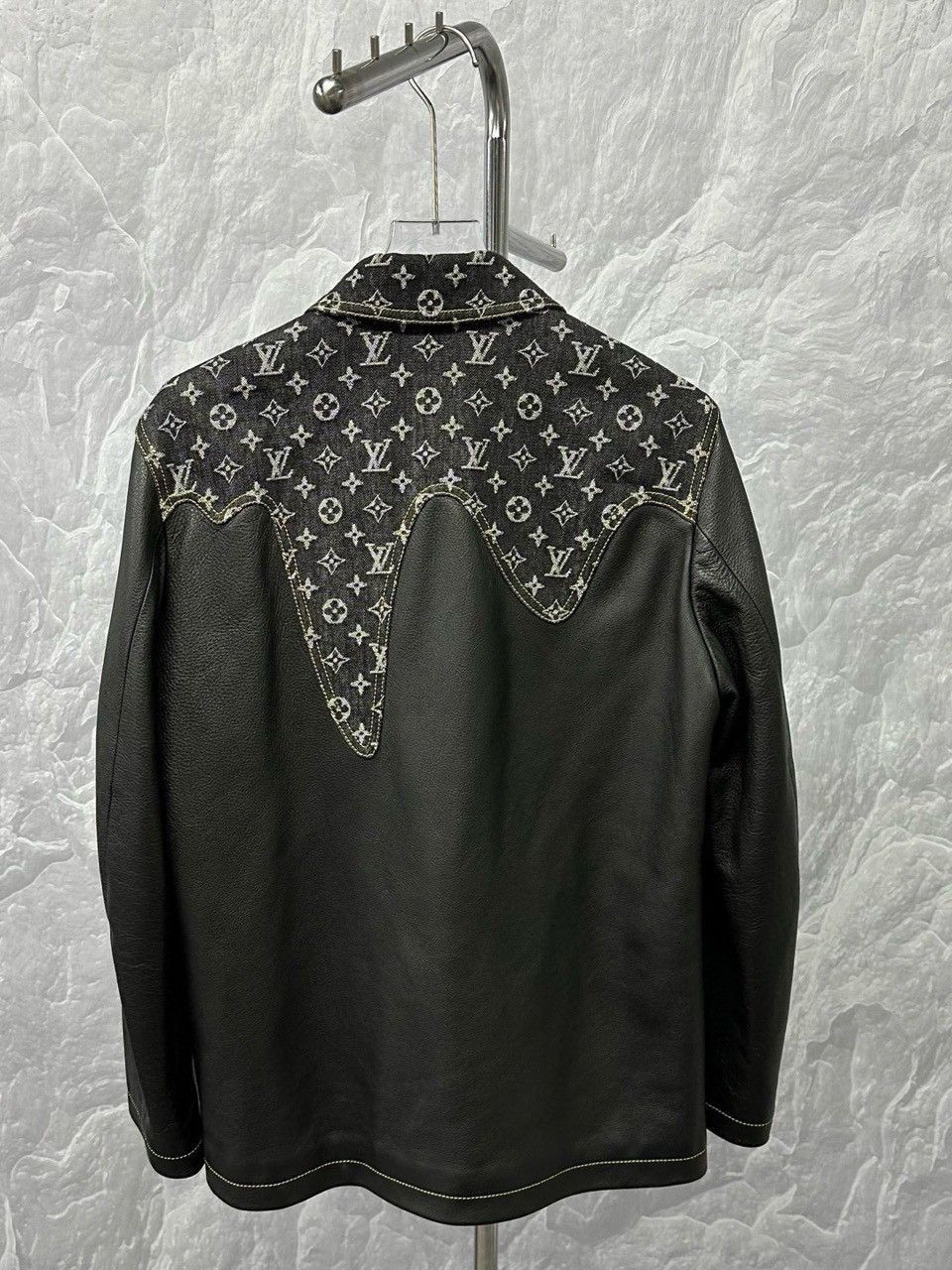 Louis Vuitton Monogram Leather Jacket in Black Size US S / EU 44-46 / 1 - 2 Thumbnail