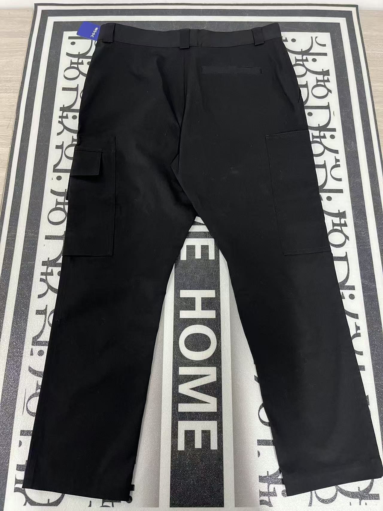 Louis Vuitton Black Cargo Pants with Logo Embroidery Size US 34 / EU 50 - 2 Thumbnail